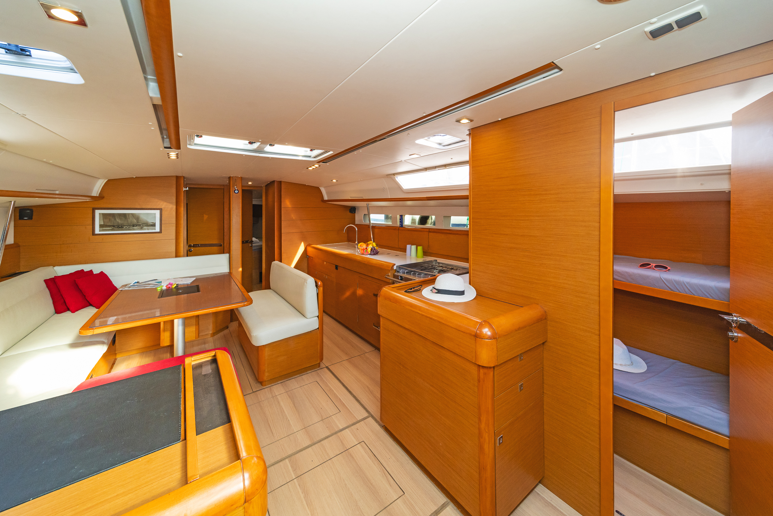 Sun Odyssey 519 & GEN — photo 14