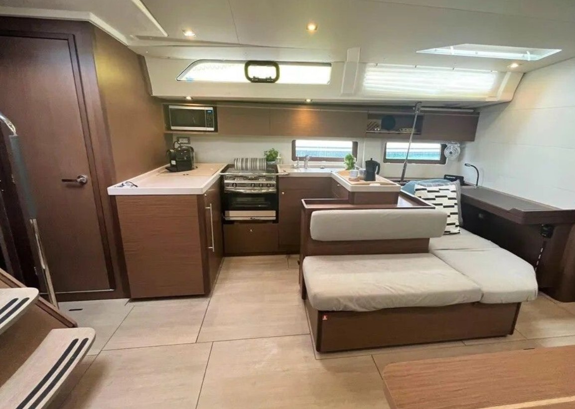 Oceanis 51.1 — photo 6