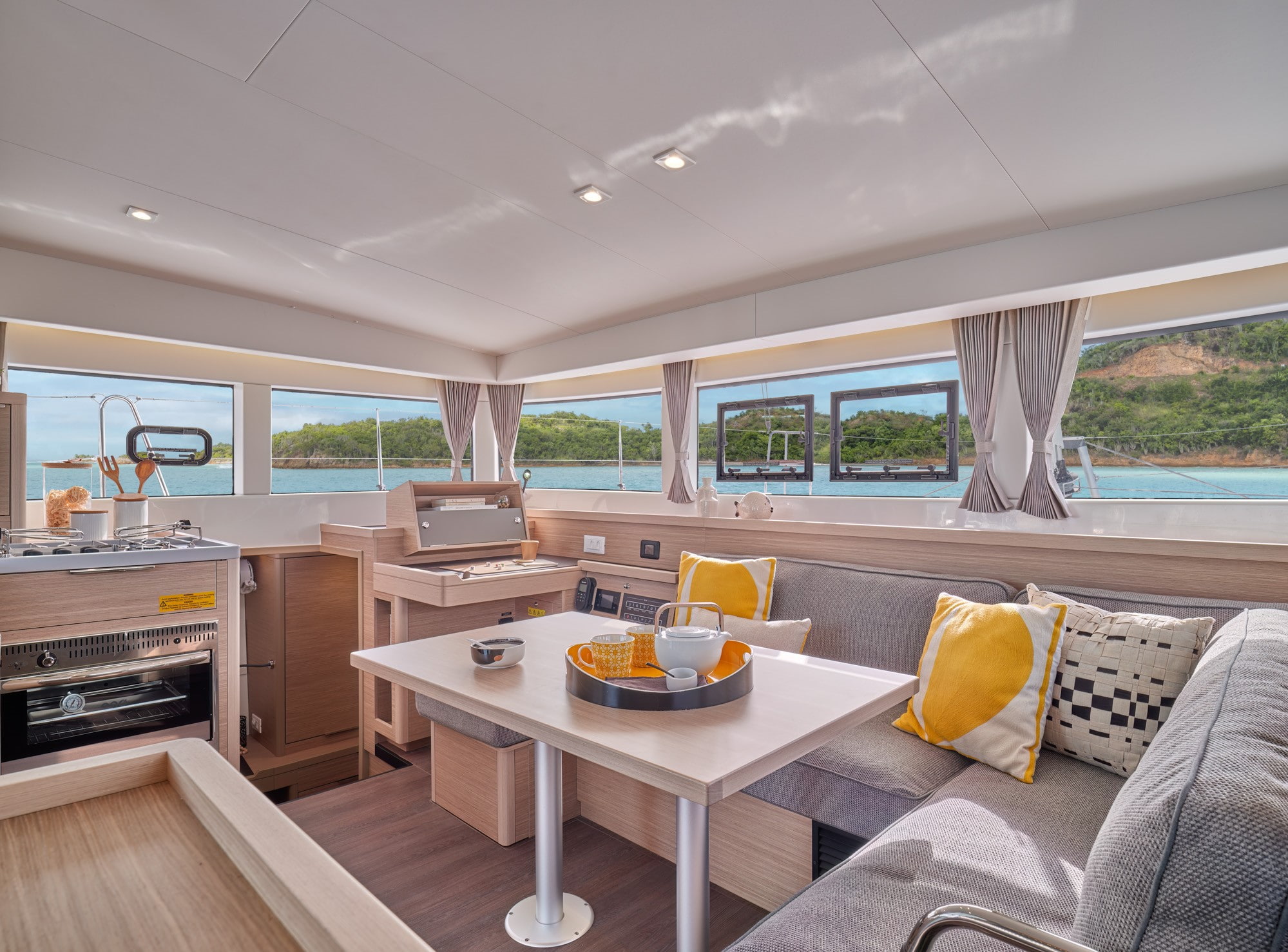 Lagoon 40 — photo 14