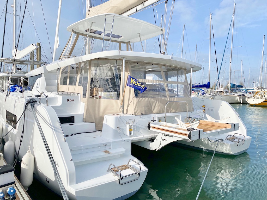Lagoon 46 — photo 4