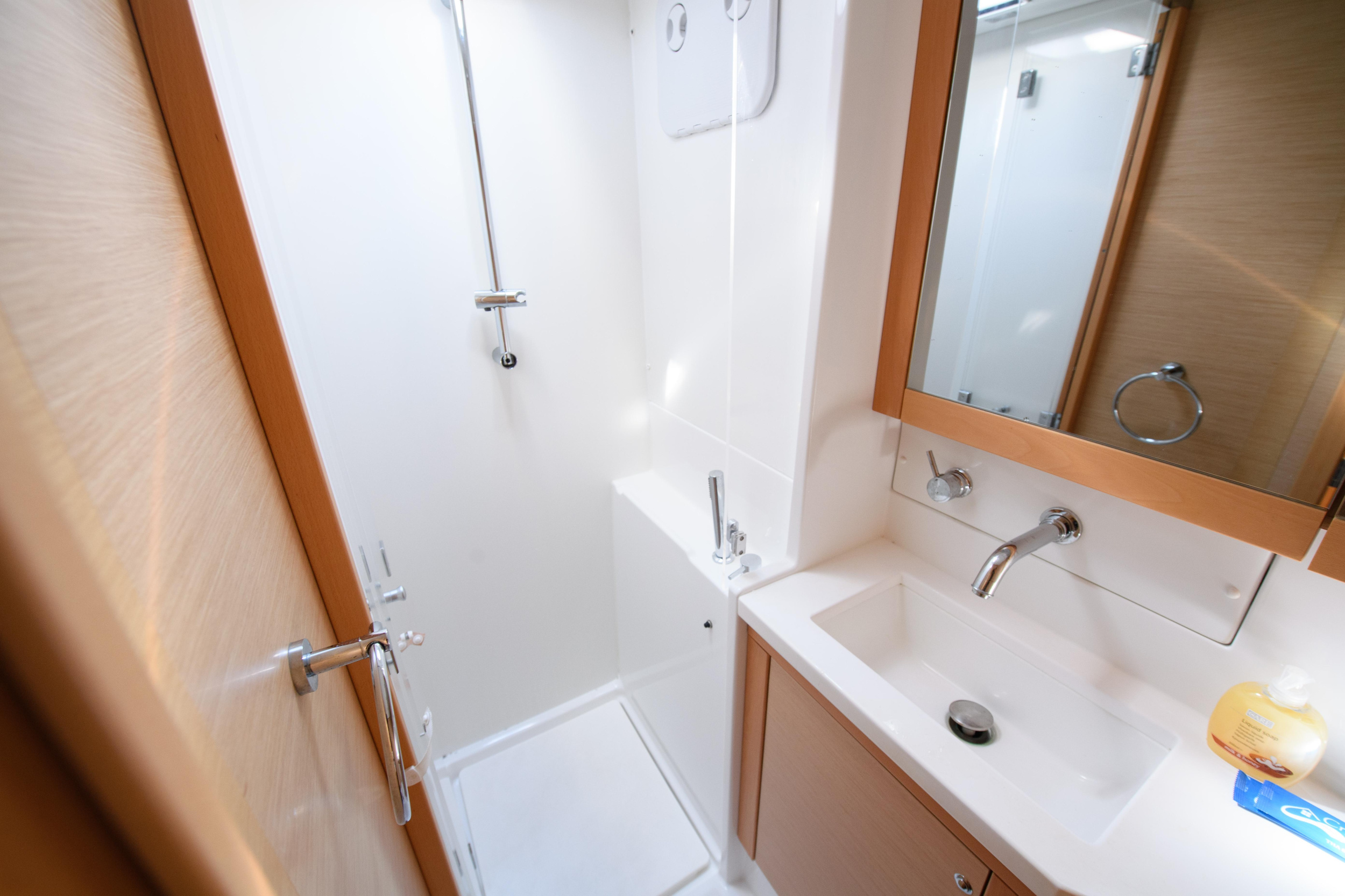 Lagoon 450 Flybridge — photo 20