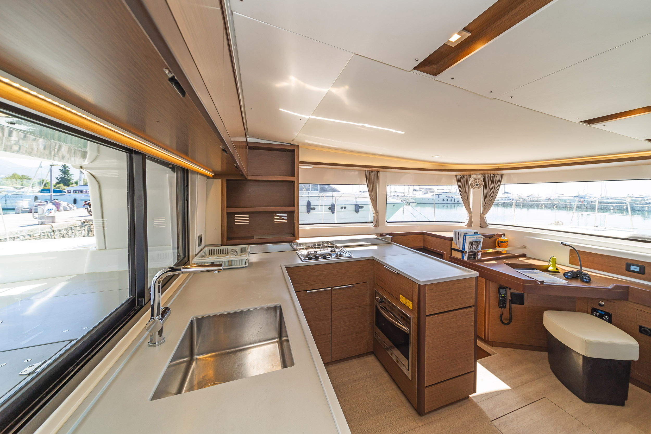 Lagoon 46 & GEN & WM — photo 2