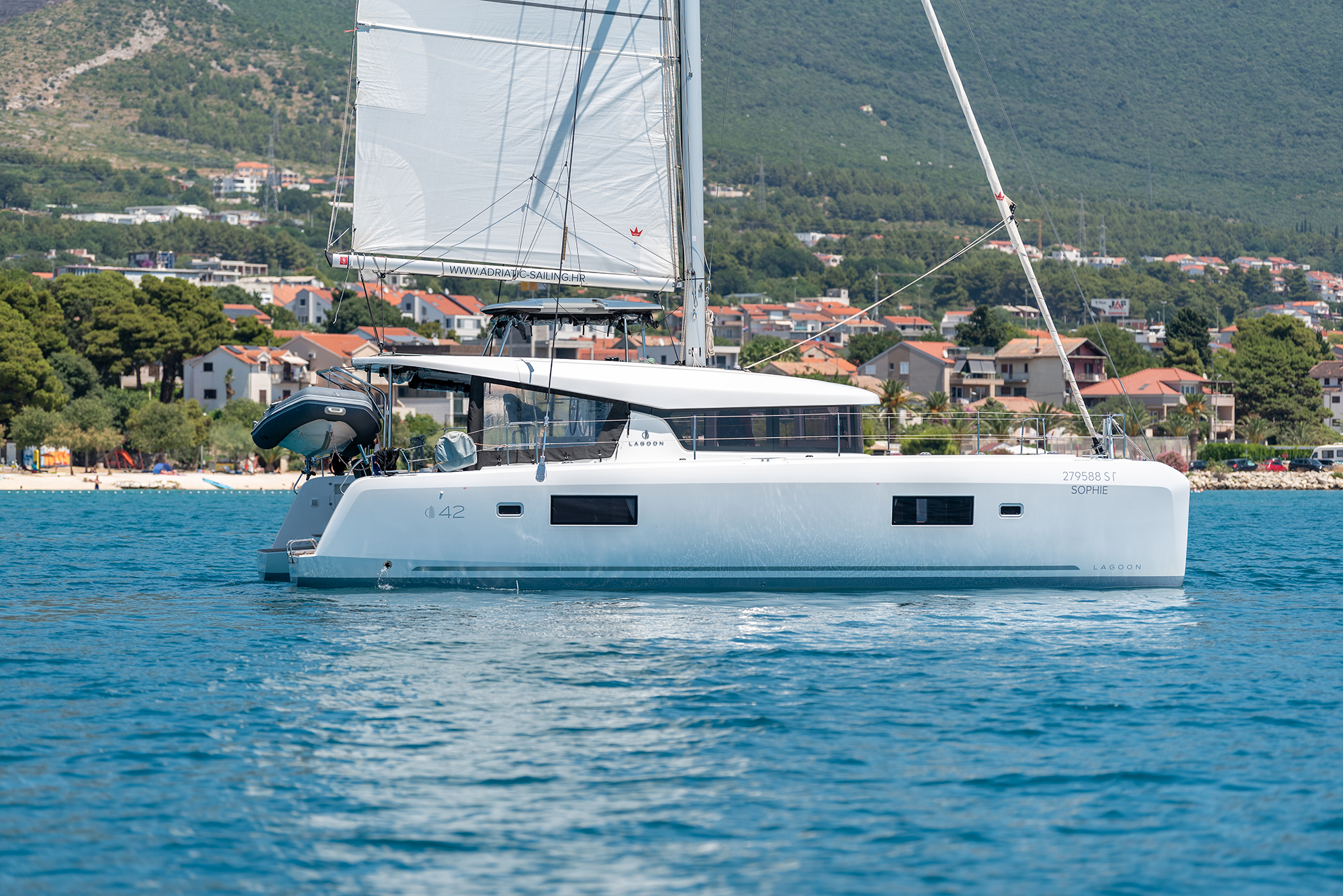 Lagoon 42 Owner version — photo 26