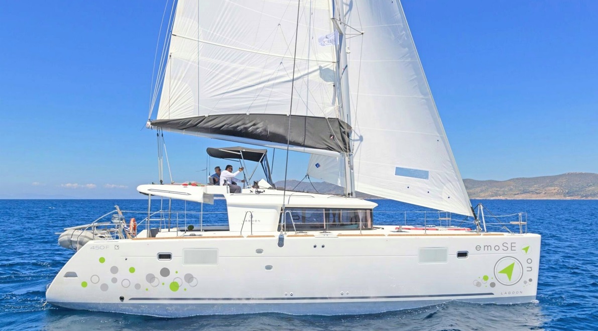 Lagoon 450 Fly — photo 9