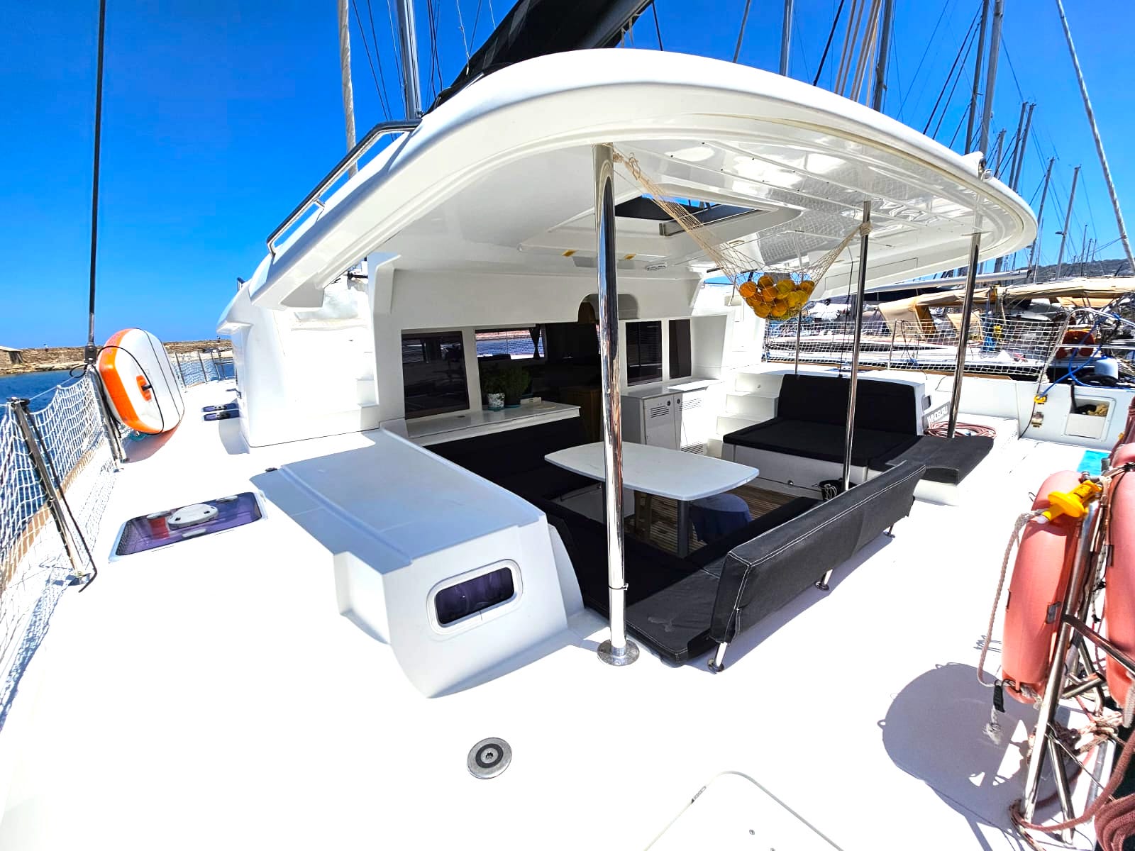 Lagoon 450 Fly — photo 21