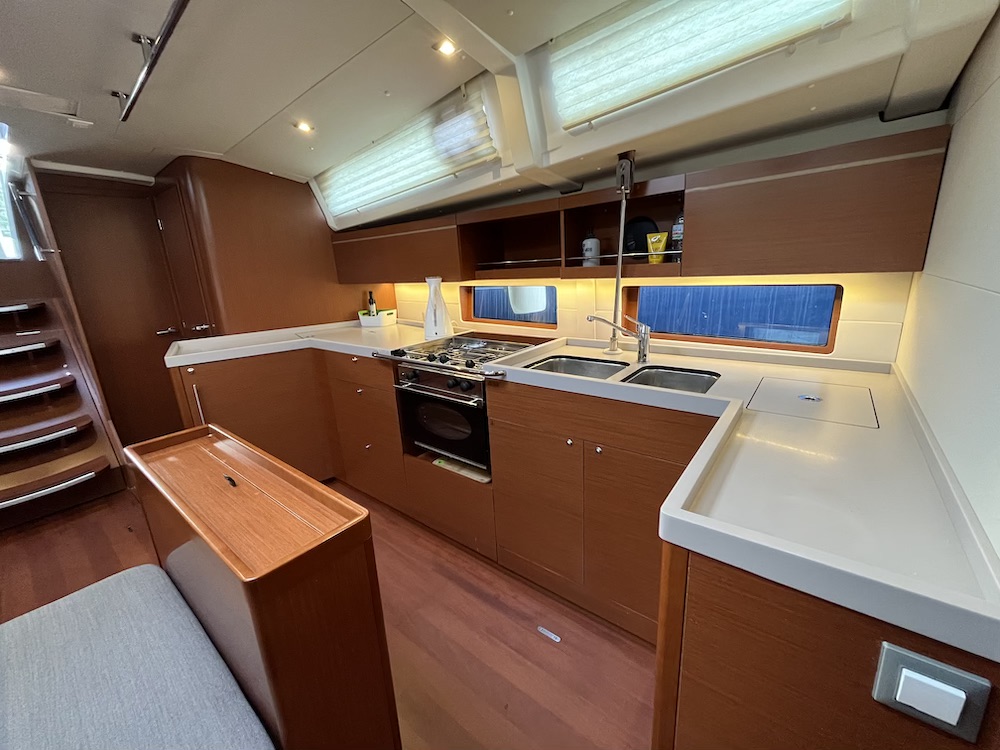 Oceanis 46.1 — photo 9