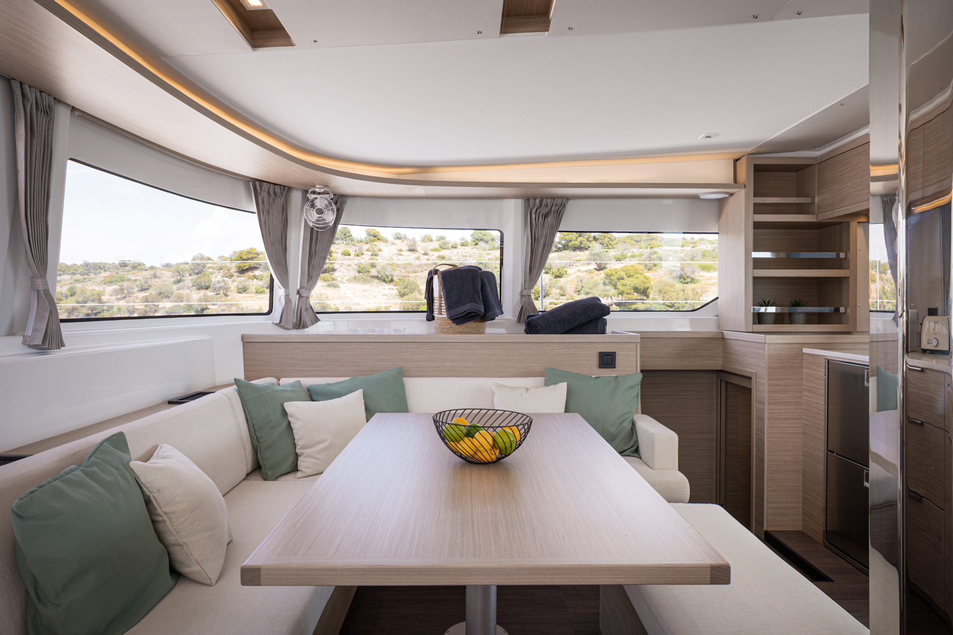 Lagoon 46 — photo 18