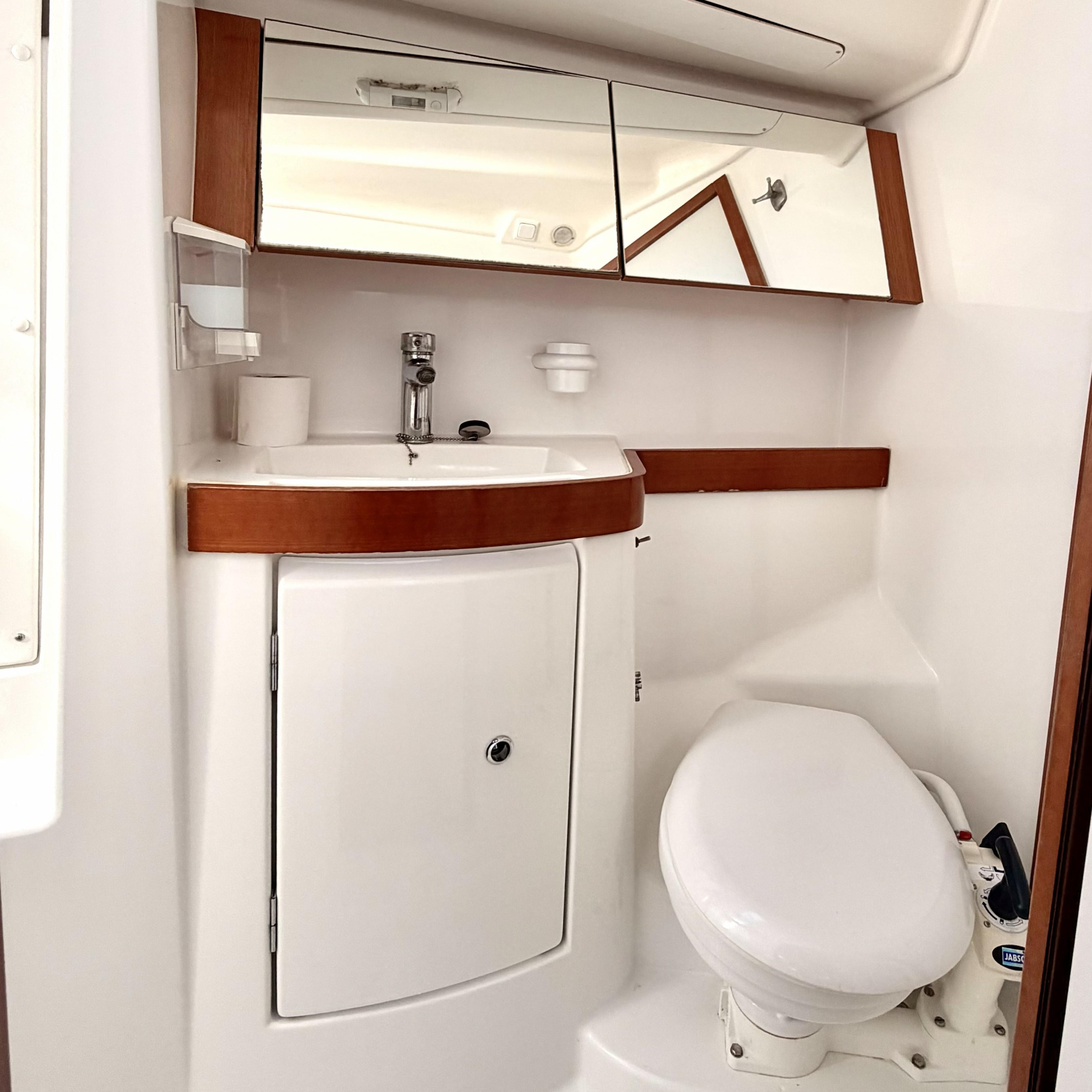 Beneteau Oceanis 40 Tigre — photo 12