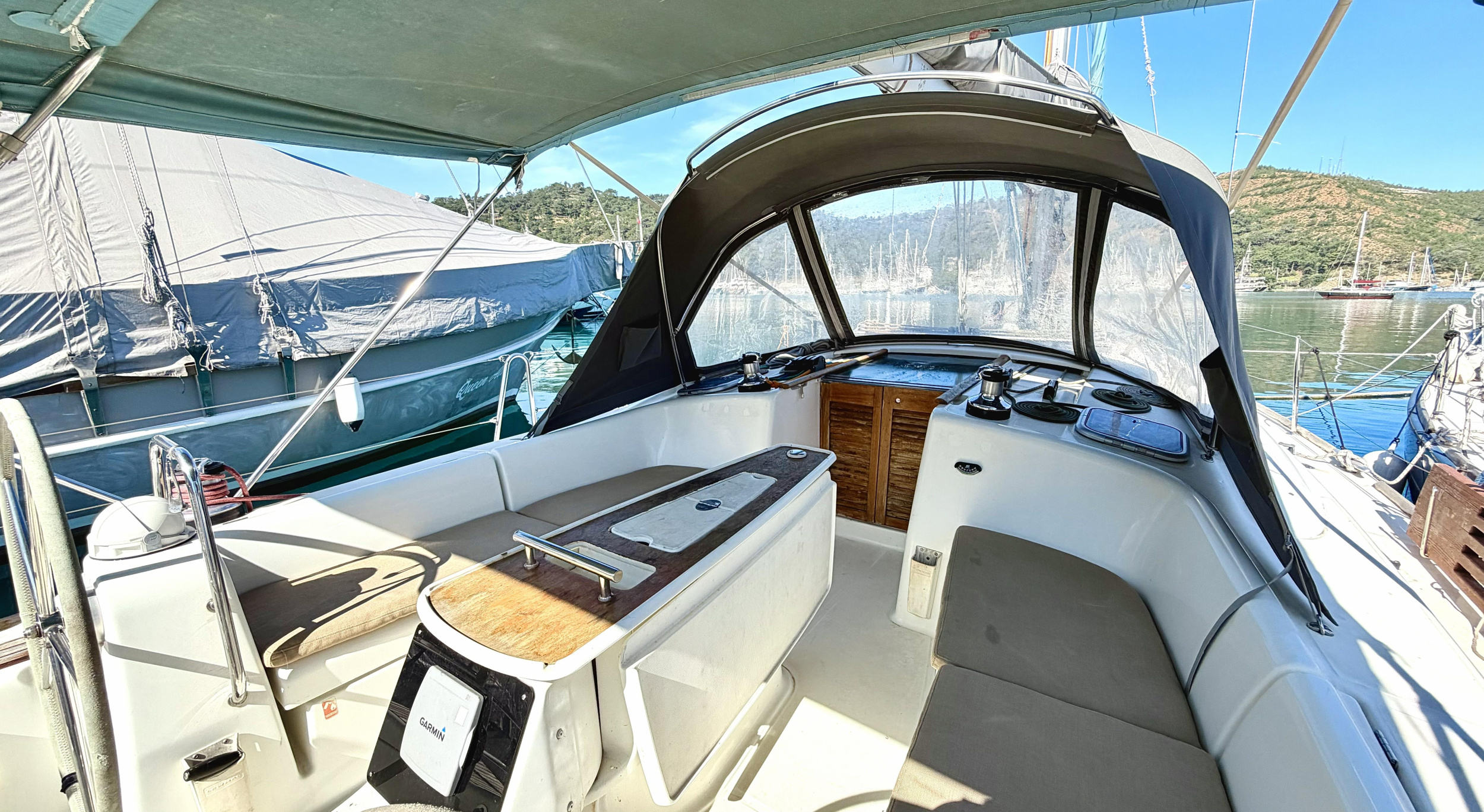 Beneteau Oceanis 40 Tigre — photo 6