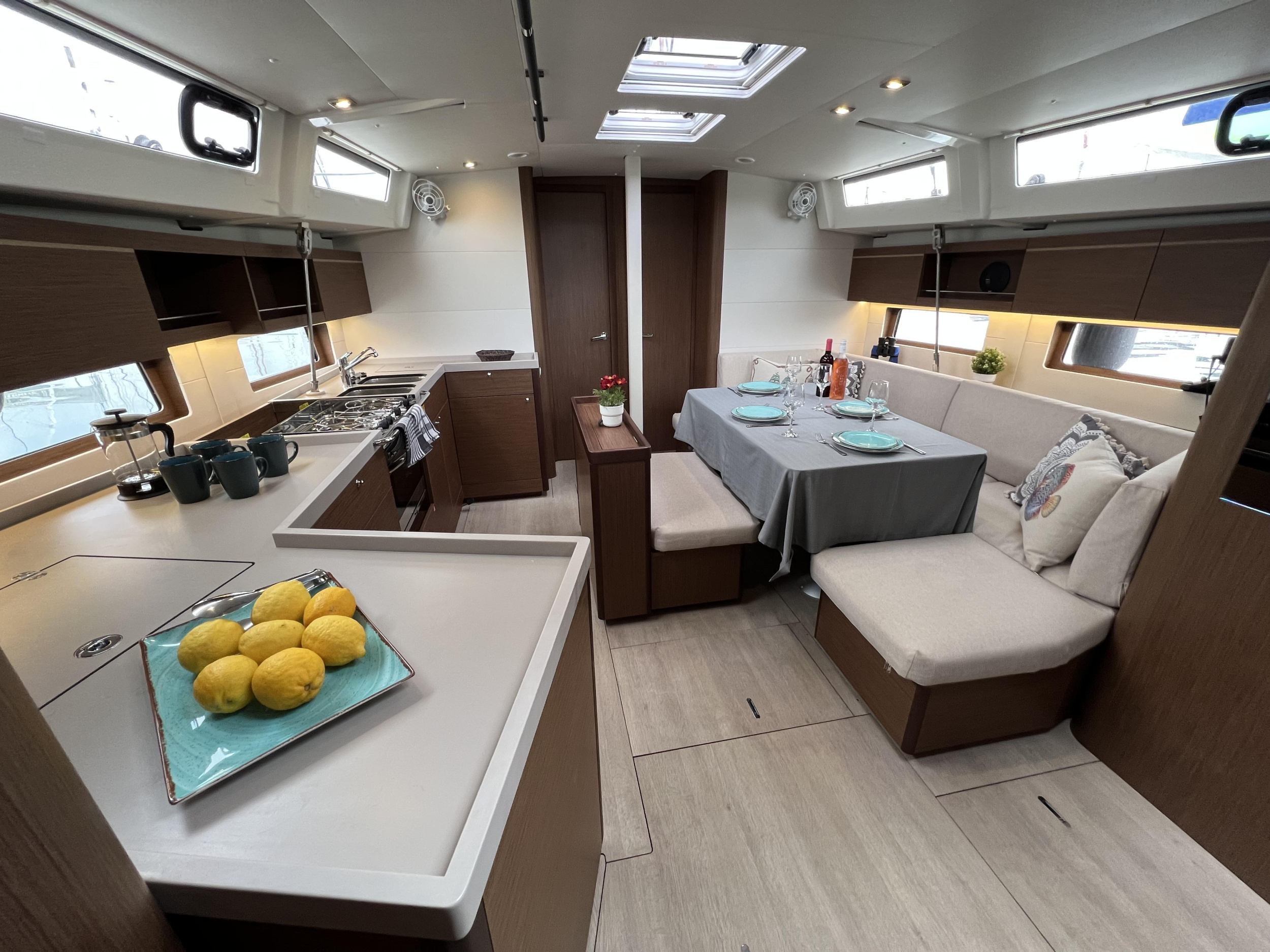 Oceanis 46.1 - 11 berths — photo 7