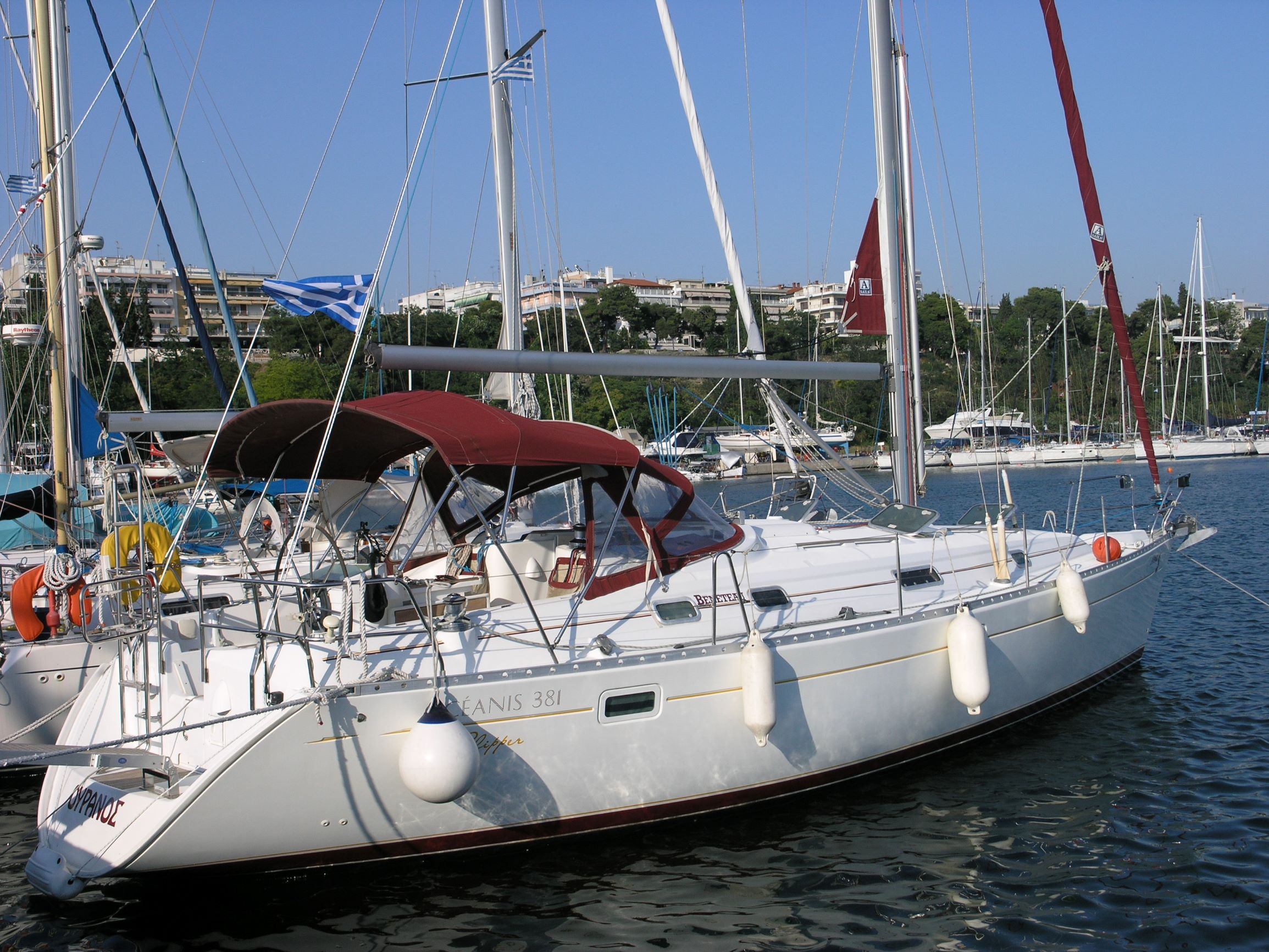 Oceanis 381 Clipper — photo 6