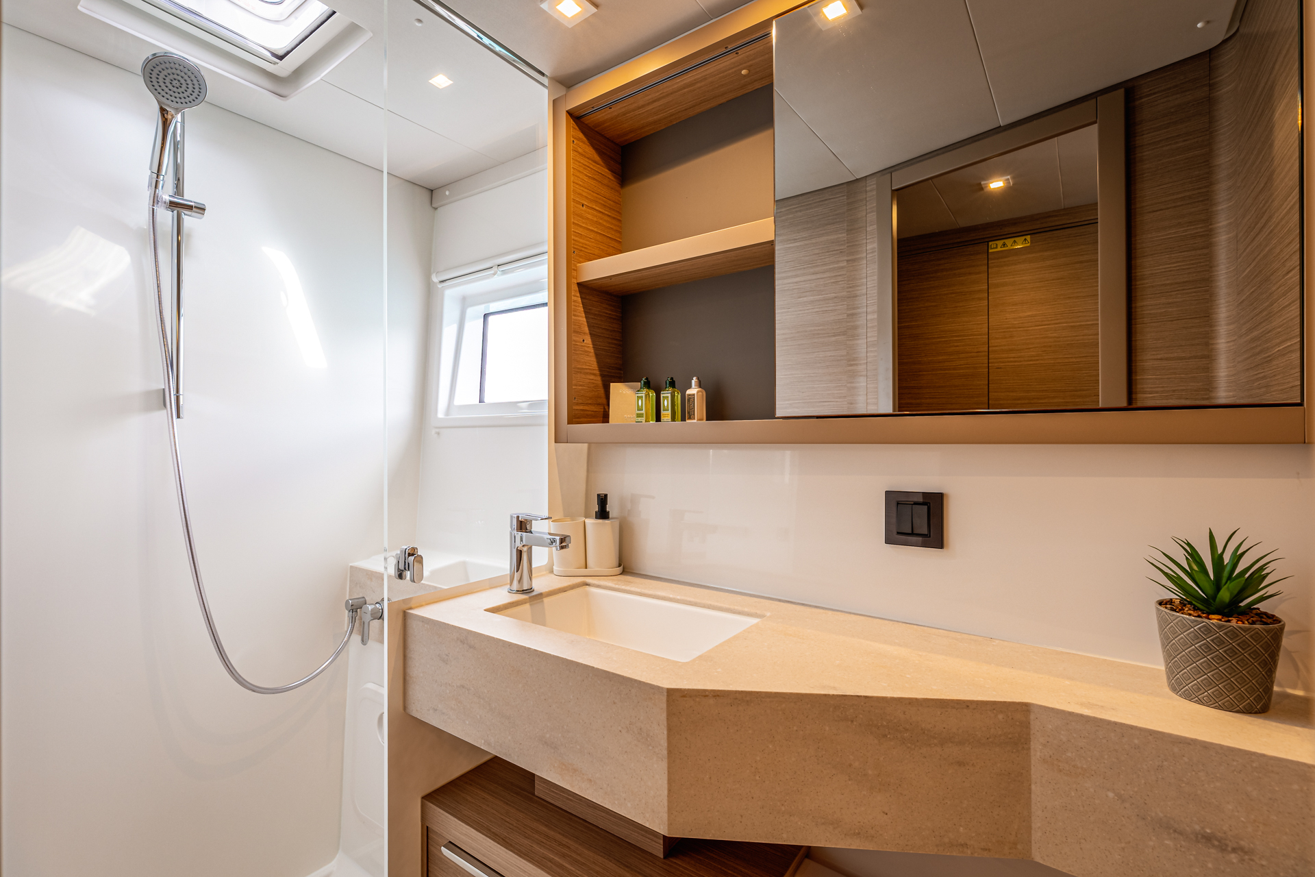 Lagoon 46 — photo 15