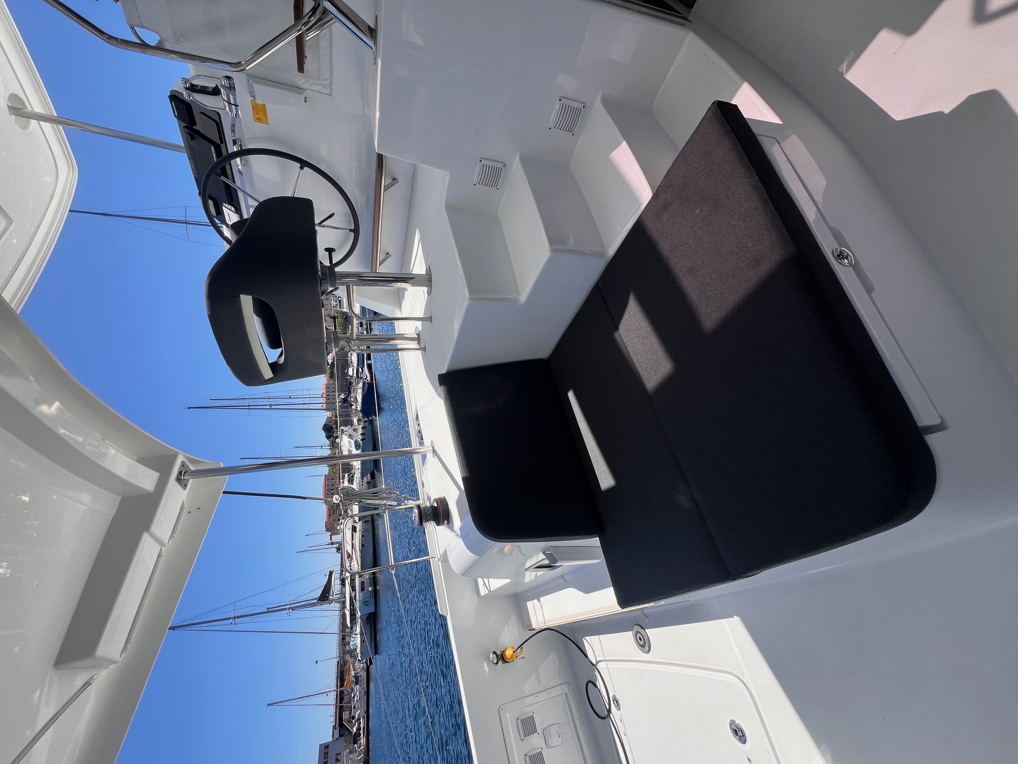 LAGOON 42 — photo 11