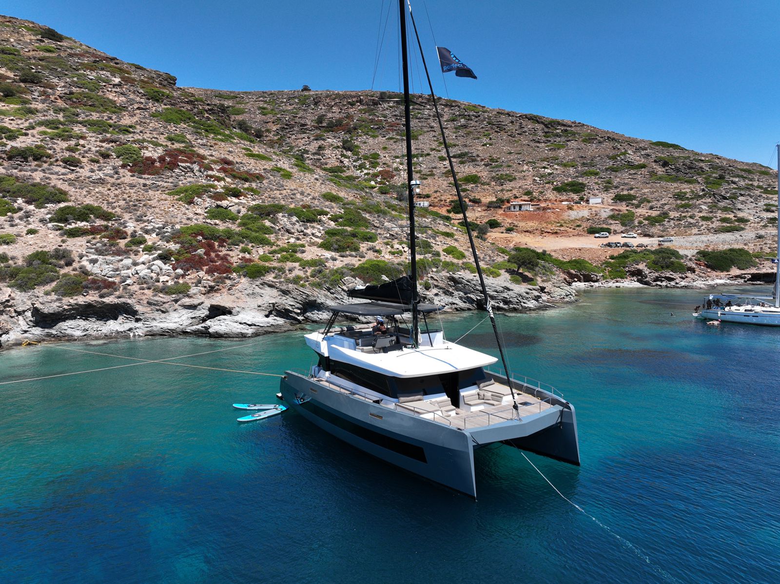 Moon Yacht 60 — photo 32