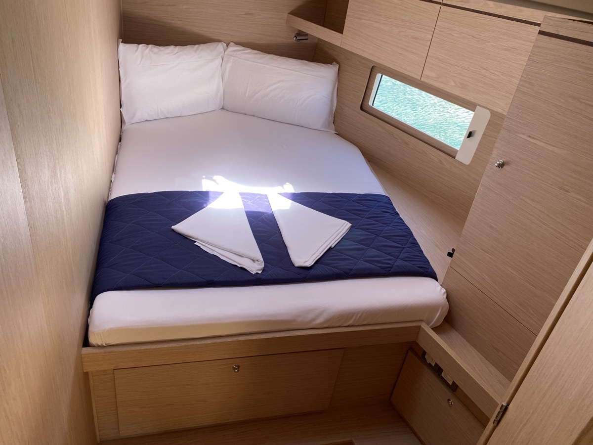 Oceanis 51.1 — photo 9