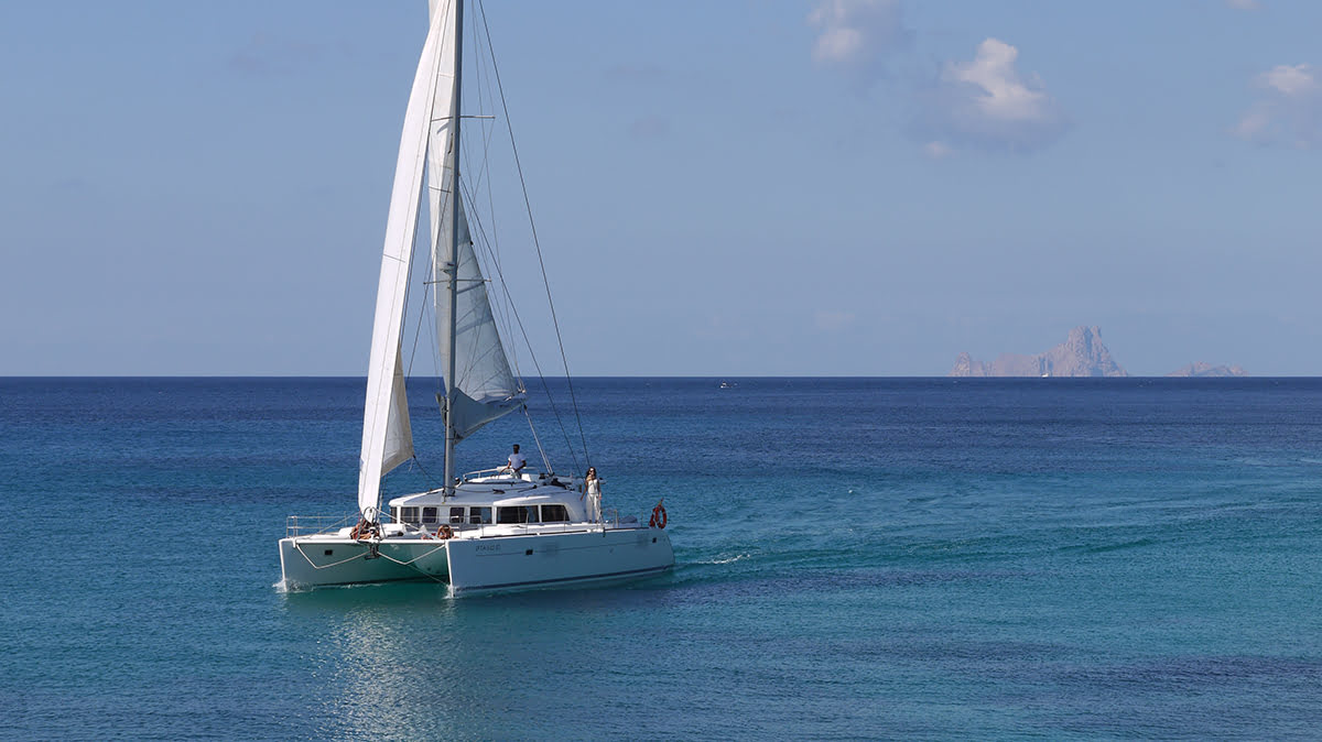 Lagoon 440 — photo 2