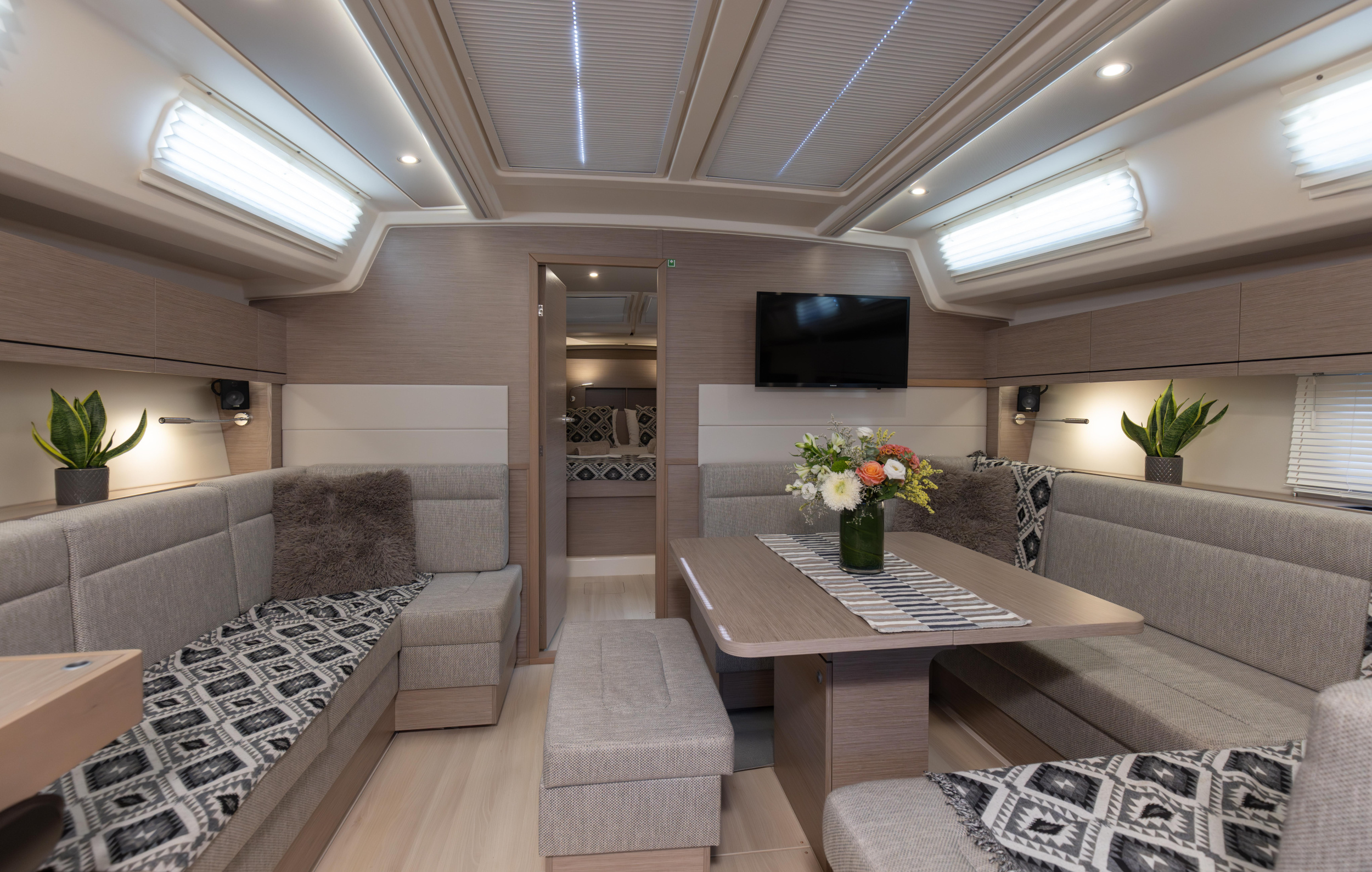 Hanse 458-Owner Edition LUX (GEN, AC, WATERMAKER) — photo 14