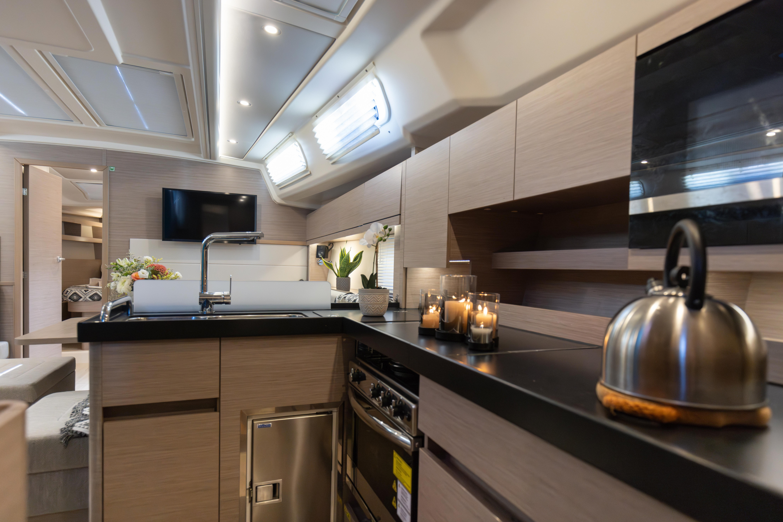 Hanse 458-Owner Edition LUX (GEN, AC, WATERMAKER) — photo 7