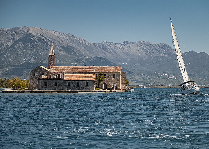 Bavaria Cruiser 46 — photo 7