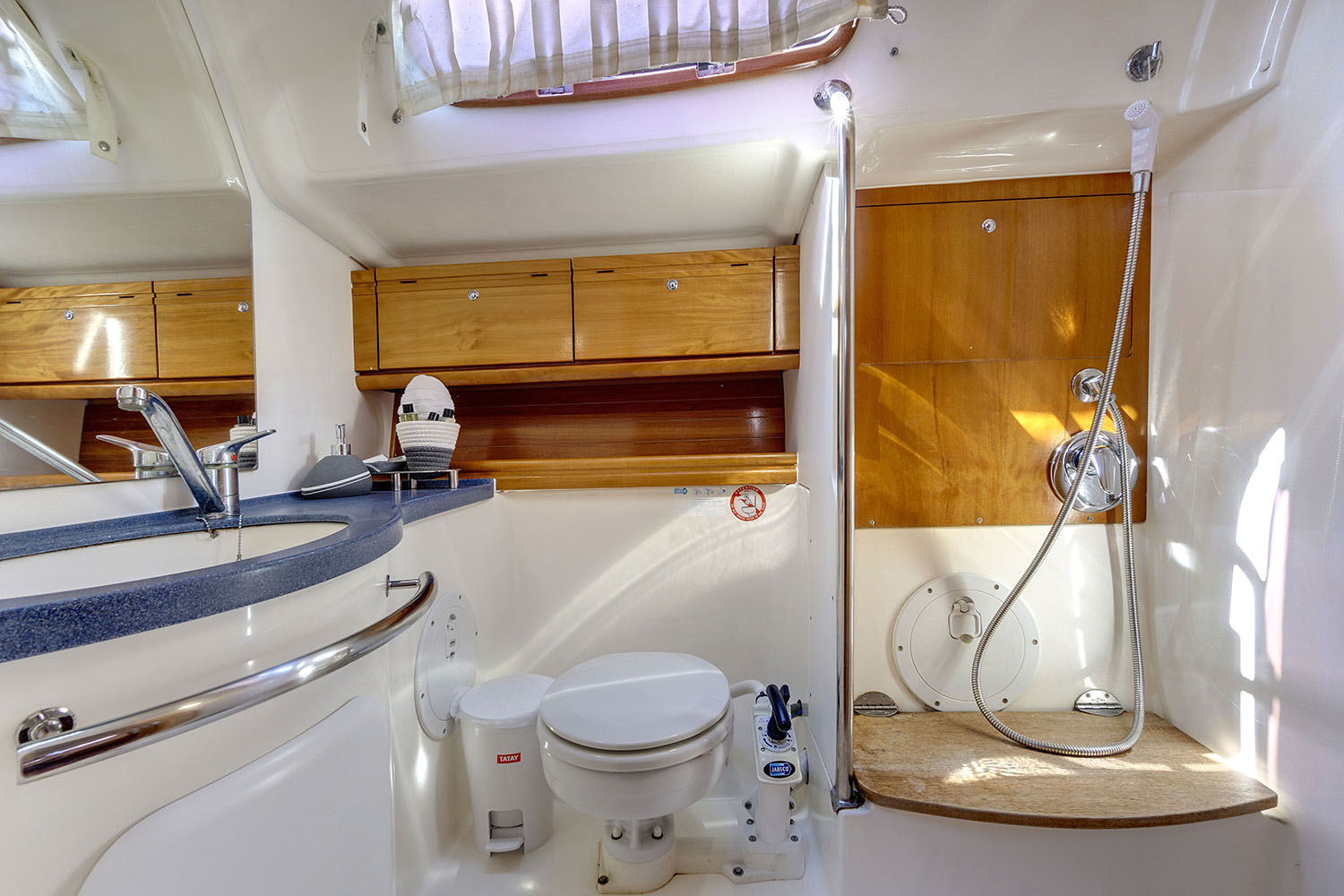Bavaria 46 Cruiser — photo 5