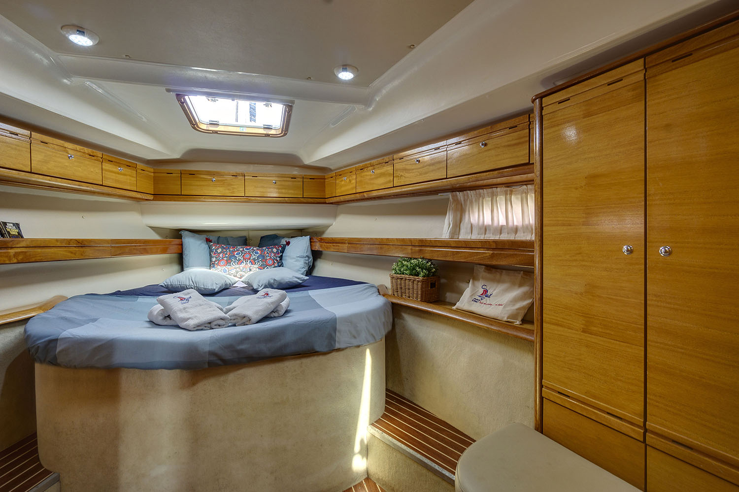 Bavaria 46 Cruiser — photo 14