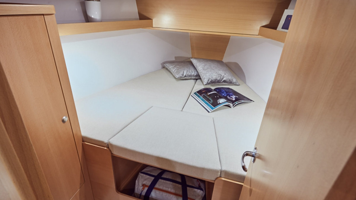 Sun Odyssey 319 — photo 3