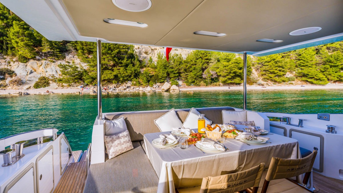 Azimut 66 Fly — photo 22