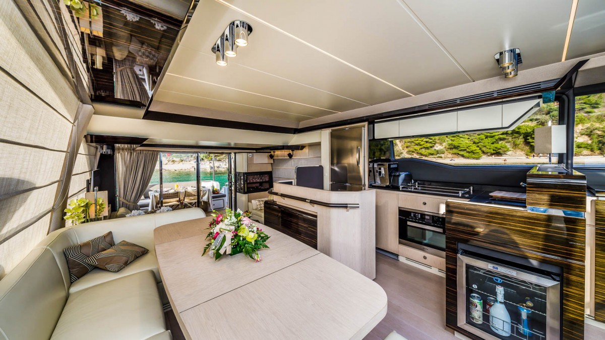 Azimut 66 Fly — photo 27
