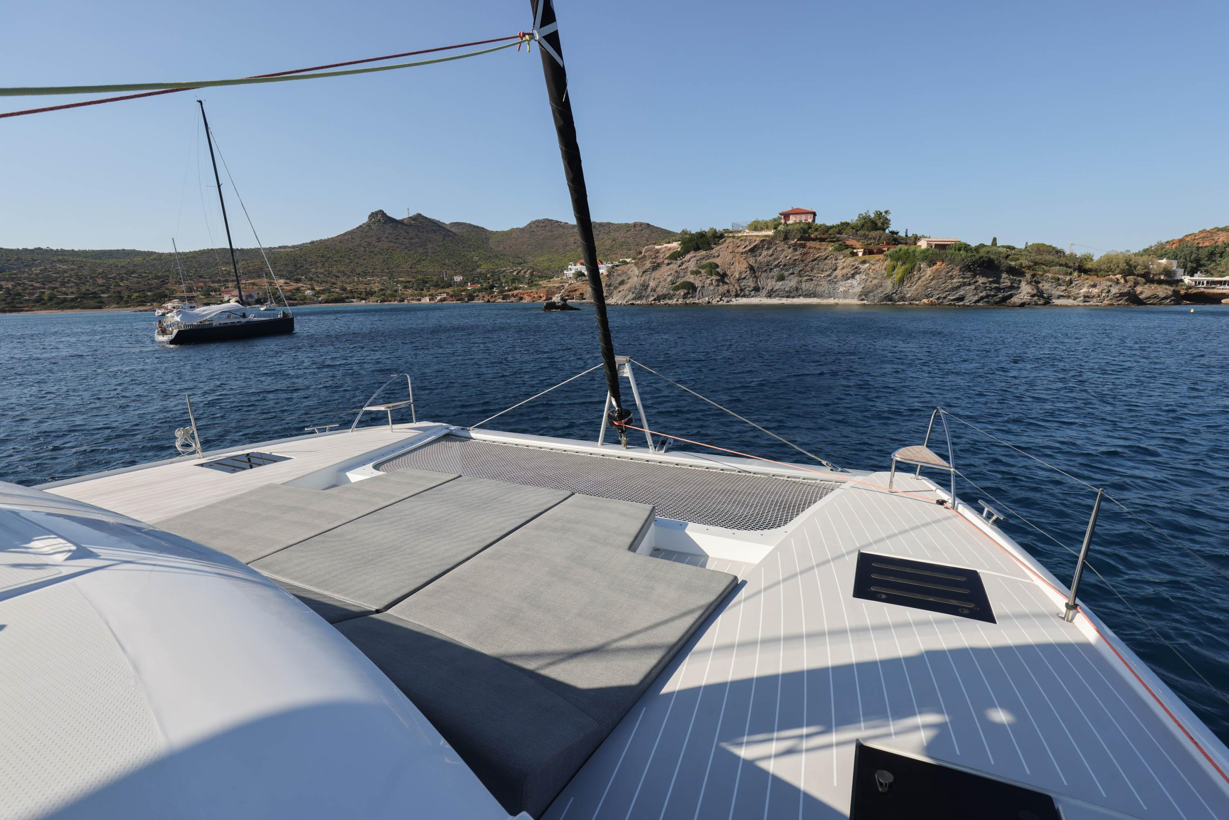 Fountaine Pajot 47 TANNA LUX (GEN, AC, WATERMAKER) — photo 6