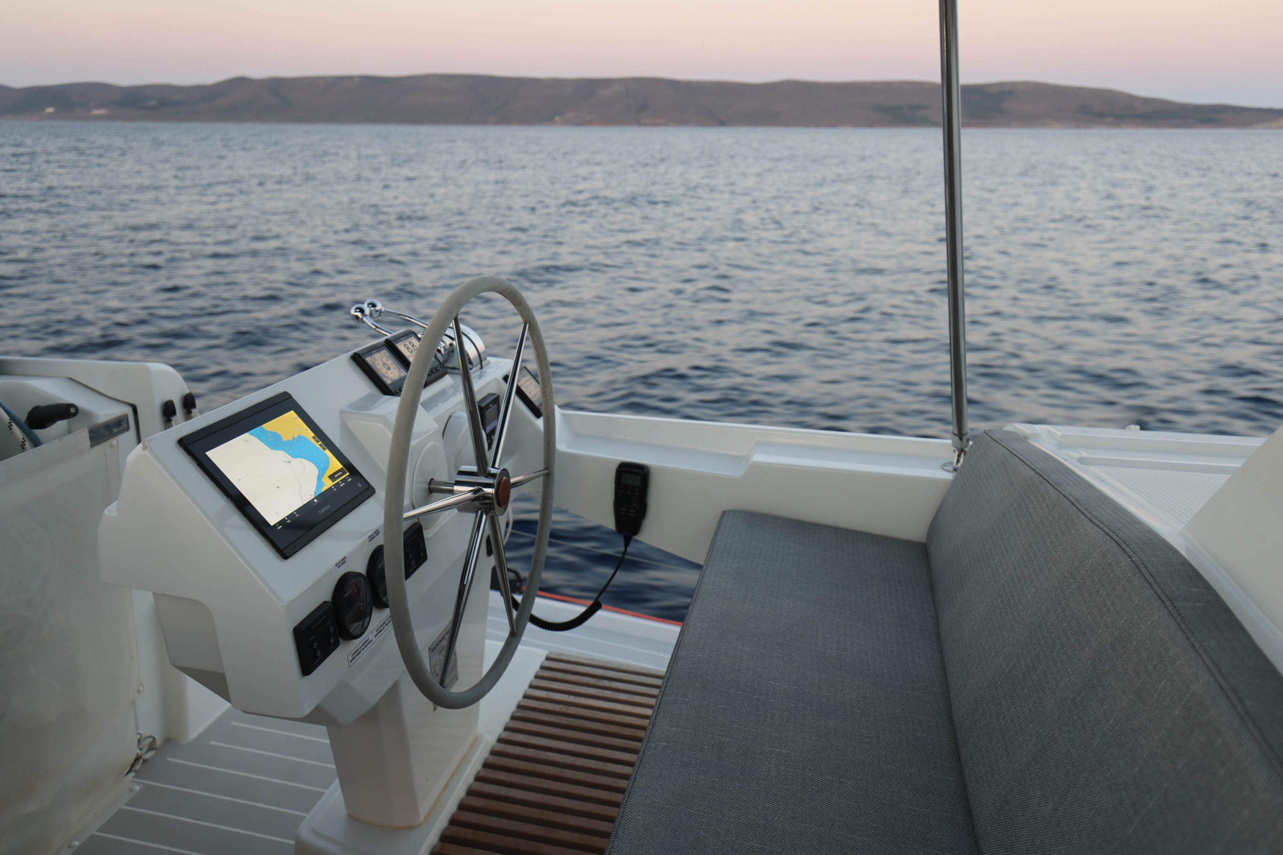 Fountaine Pajot 47 TANNA LUX (GEN, AC, WATERMAKER) — photo 10