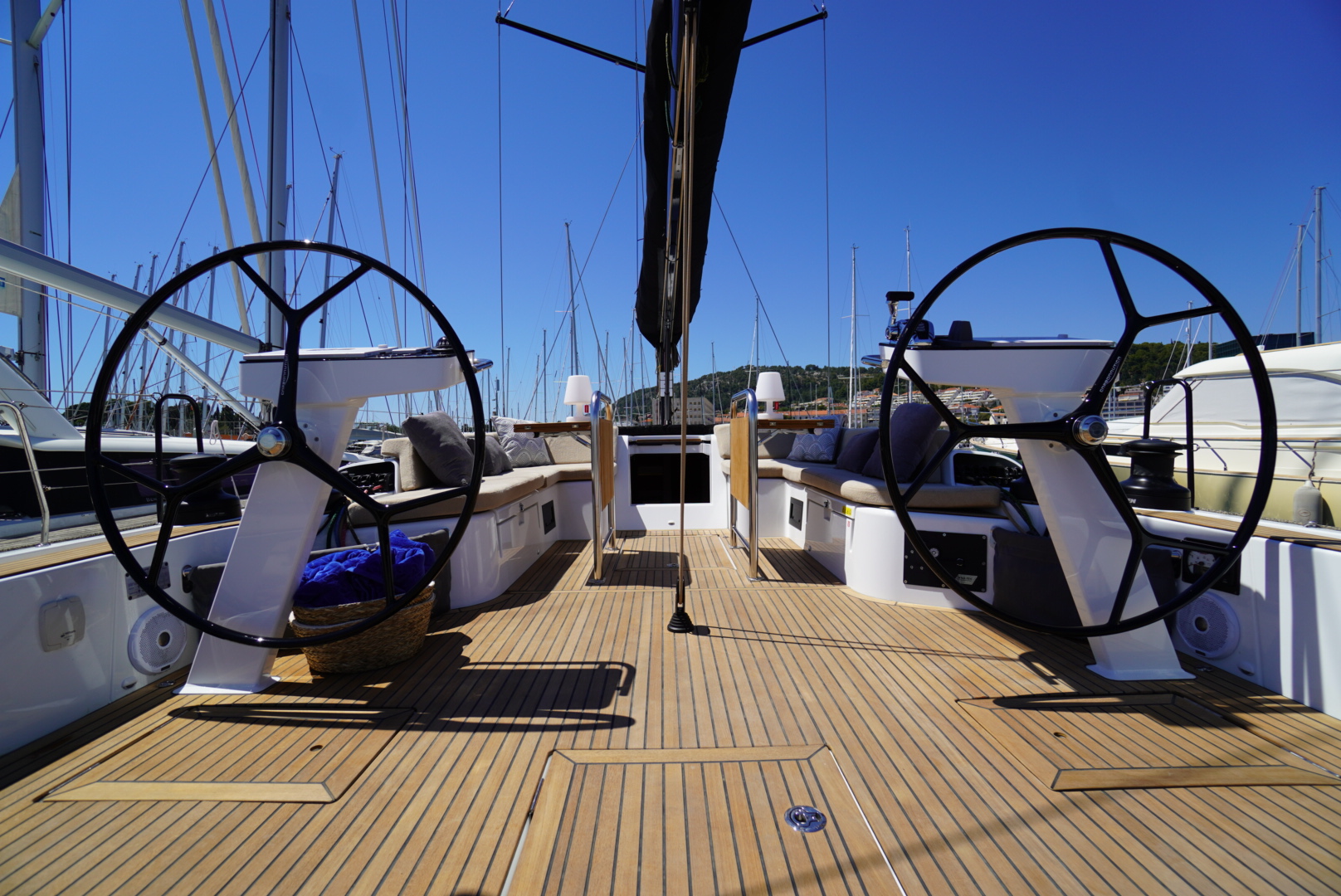 First Yacht 53 — photo 11