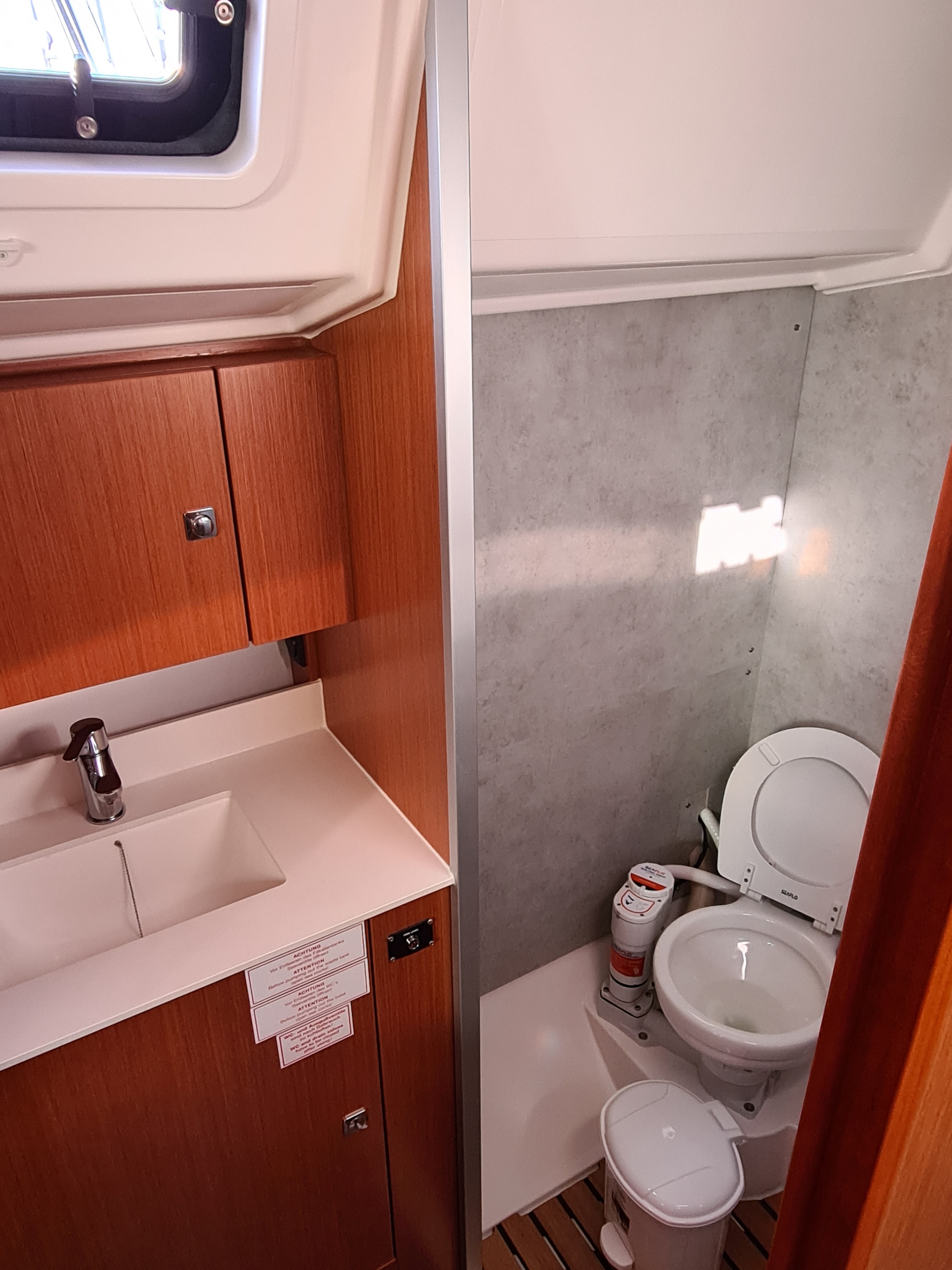 Bavaria C42 — photo 2
