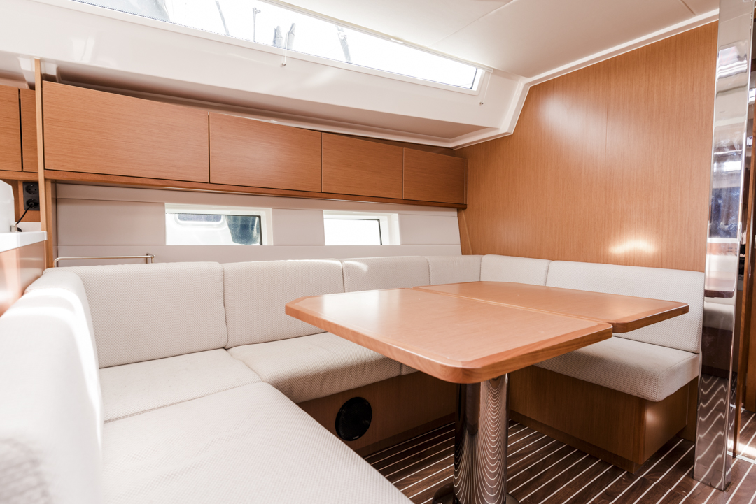 Bavaria C45 — photo 22