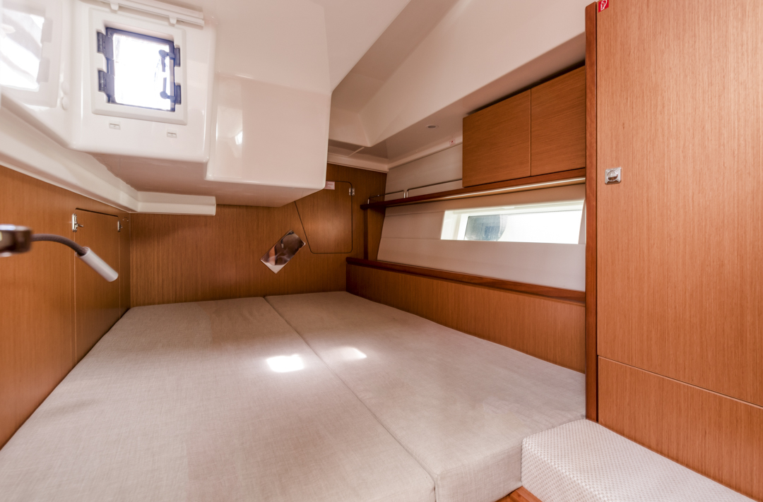 Bavaria C45 — photo 30