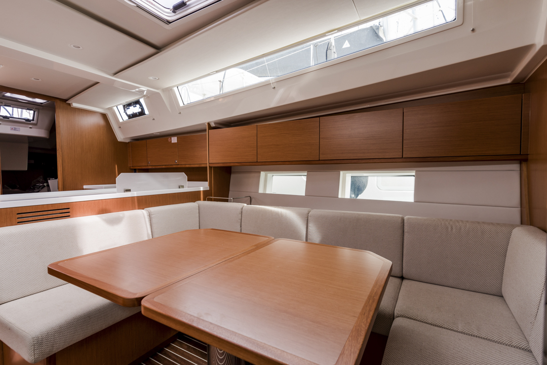 Bavaria C45 — photo 11