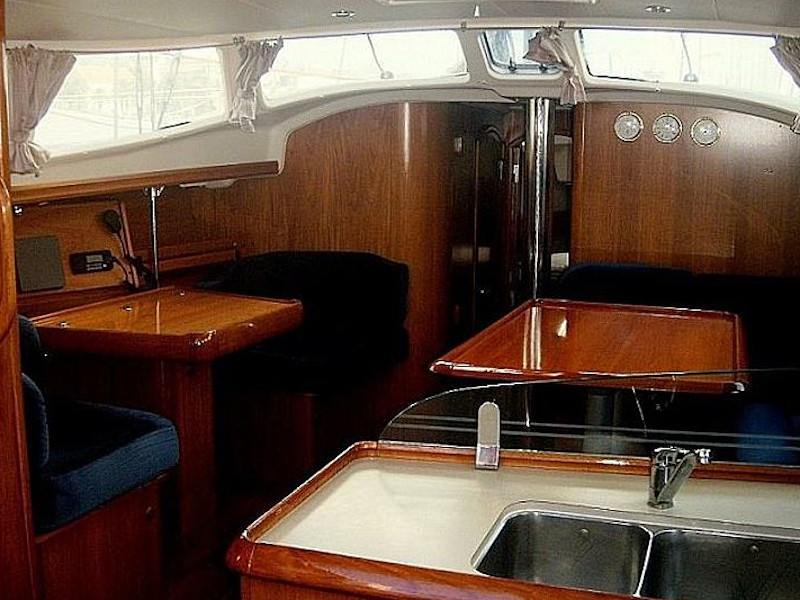 Sun Odyssey 43DS — photo 3