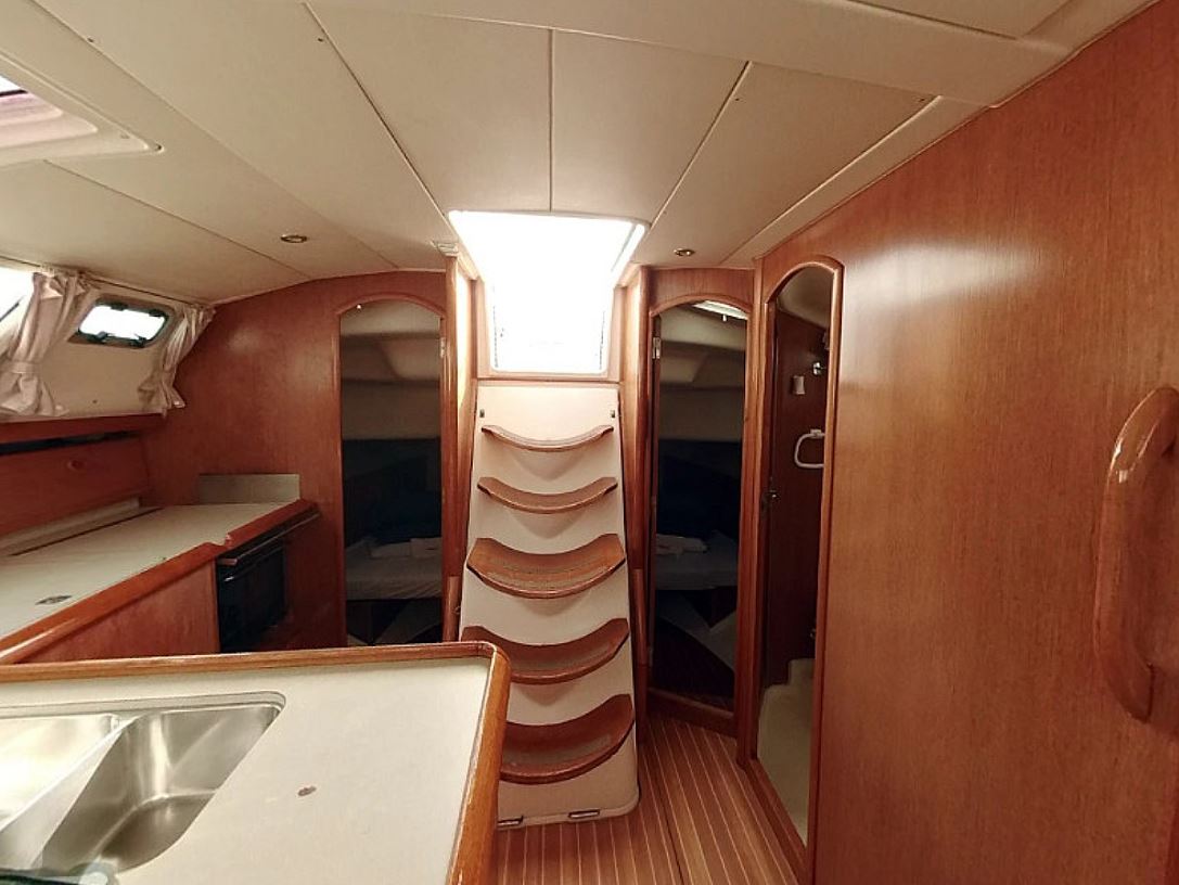 Sun Odyssey 43DS — photo 8