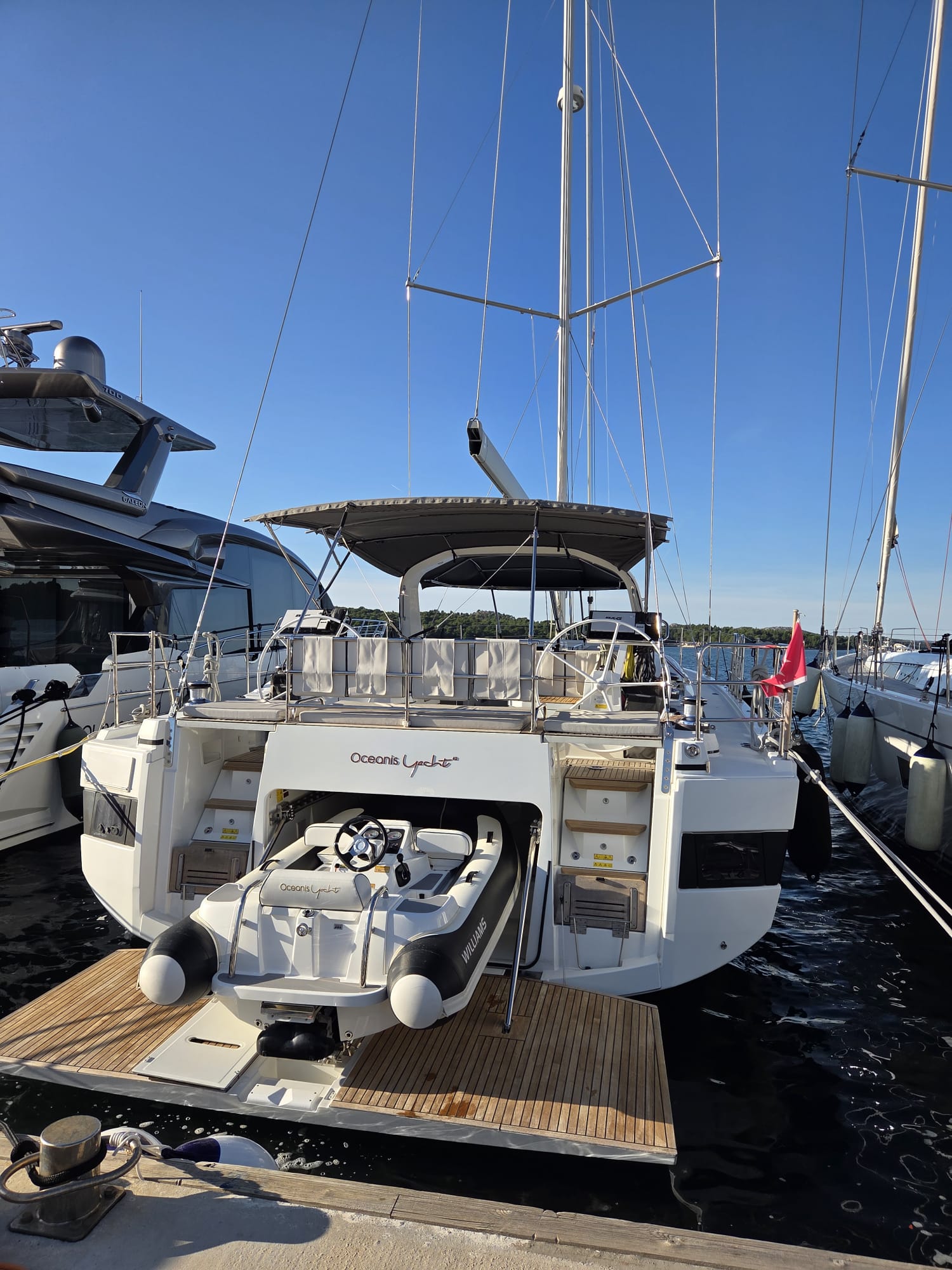 Oceanis 62 — photo 13