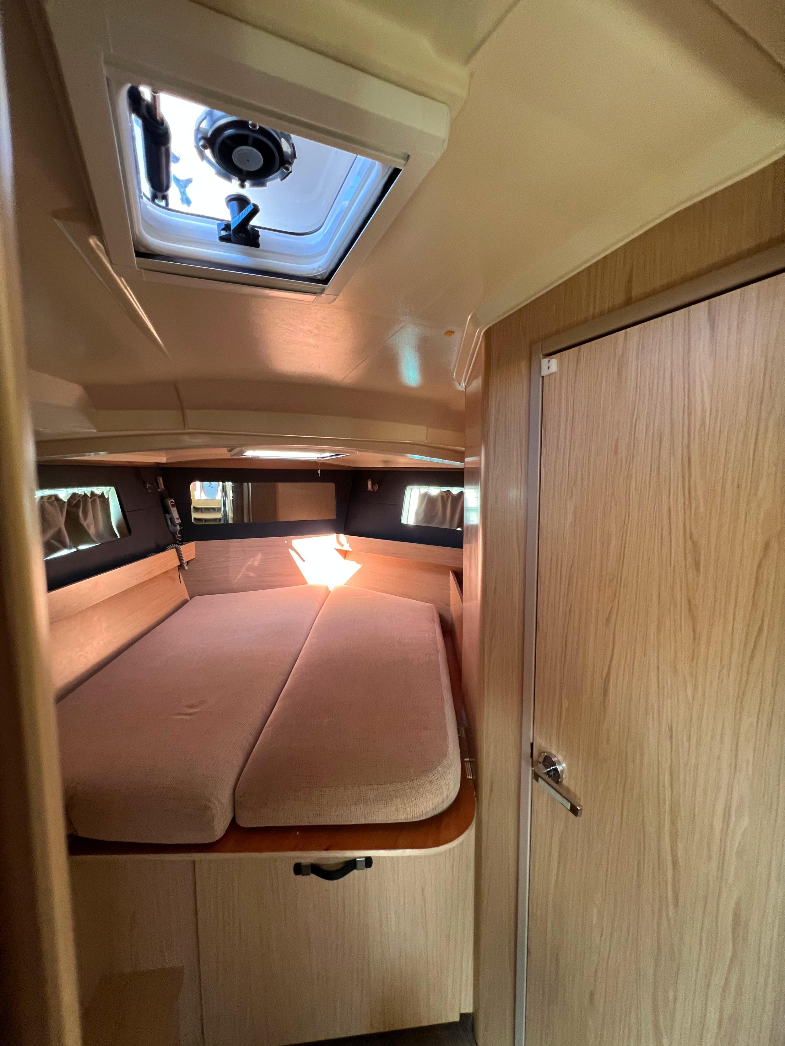 Oceanis 41.1 — photo 5
