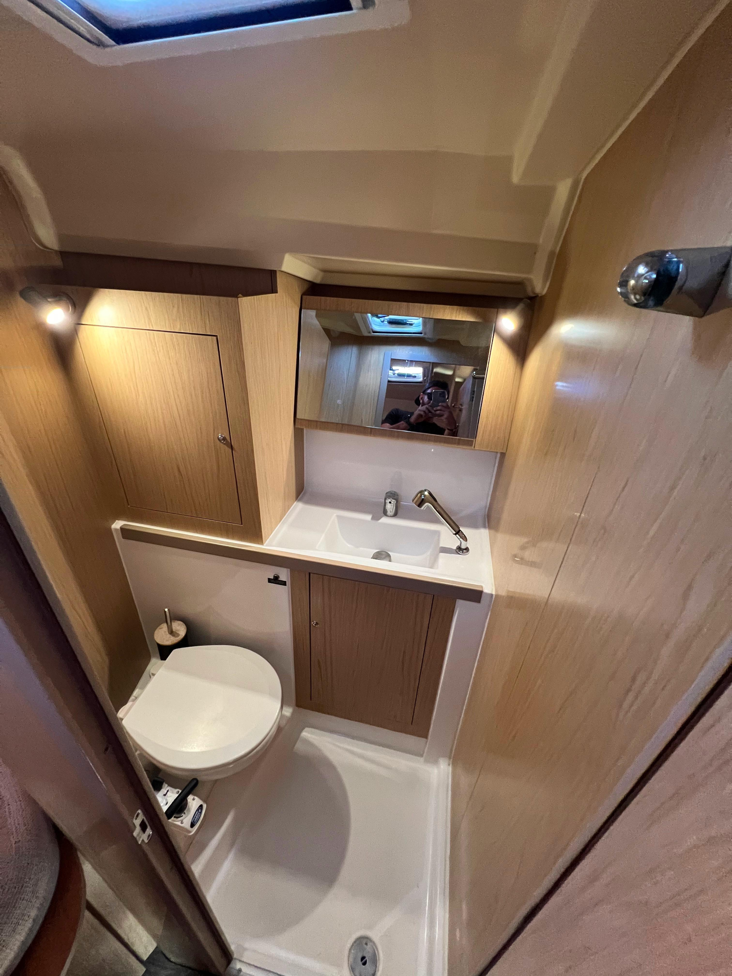 Oceanis 41.1 — photo 11