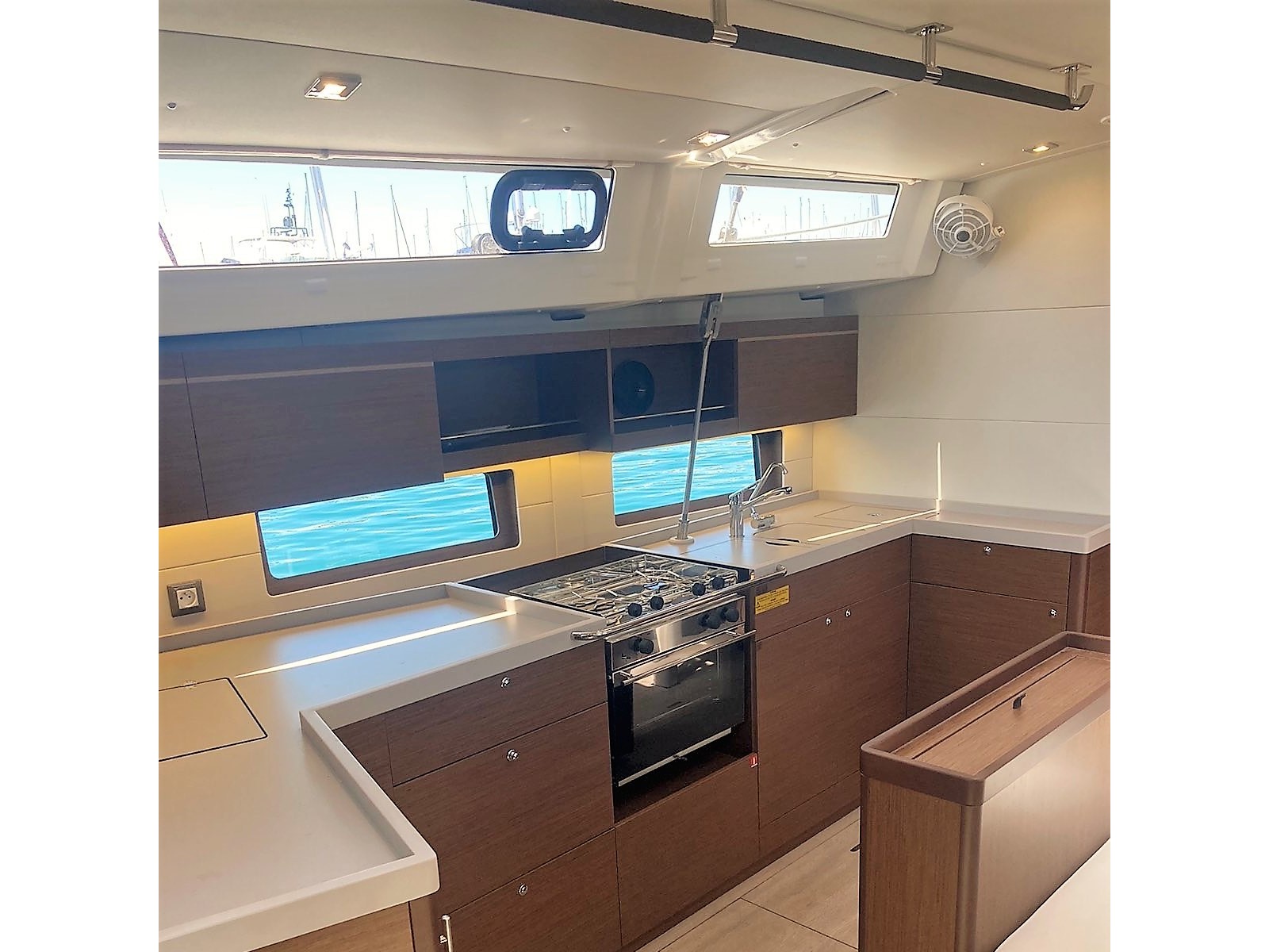 Oceanis 46.1 AC — photo 3