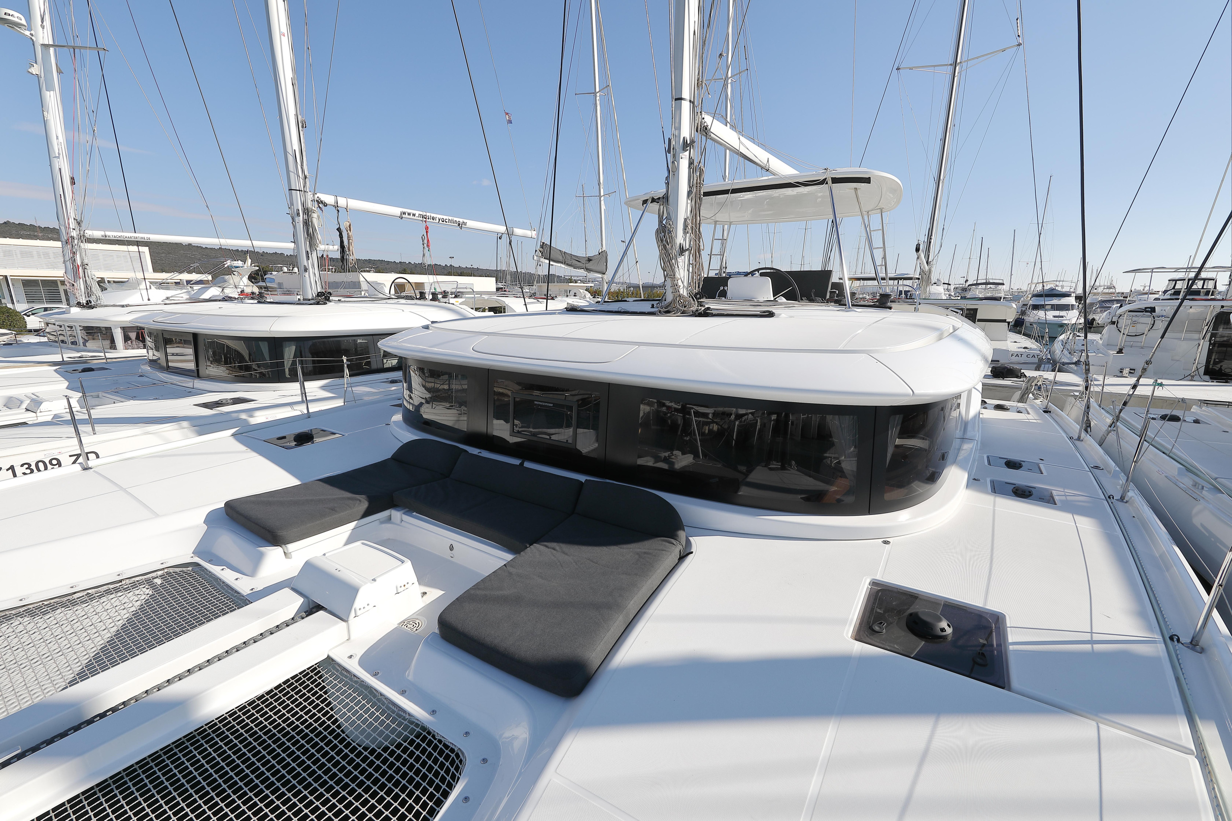 Lagoon 46 — photo 74