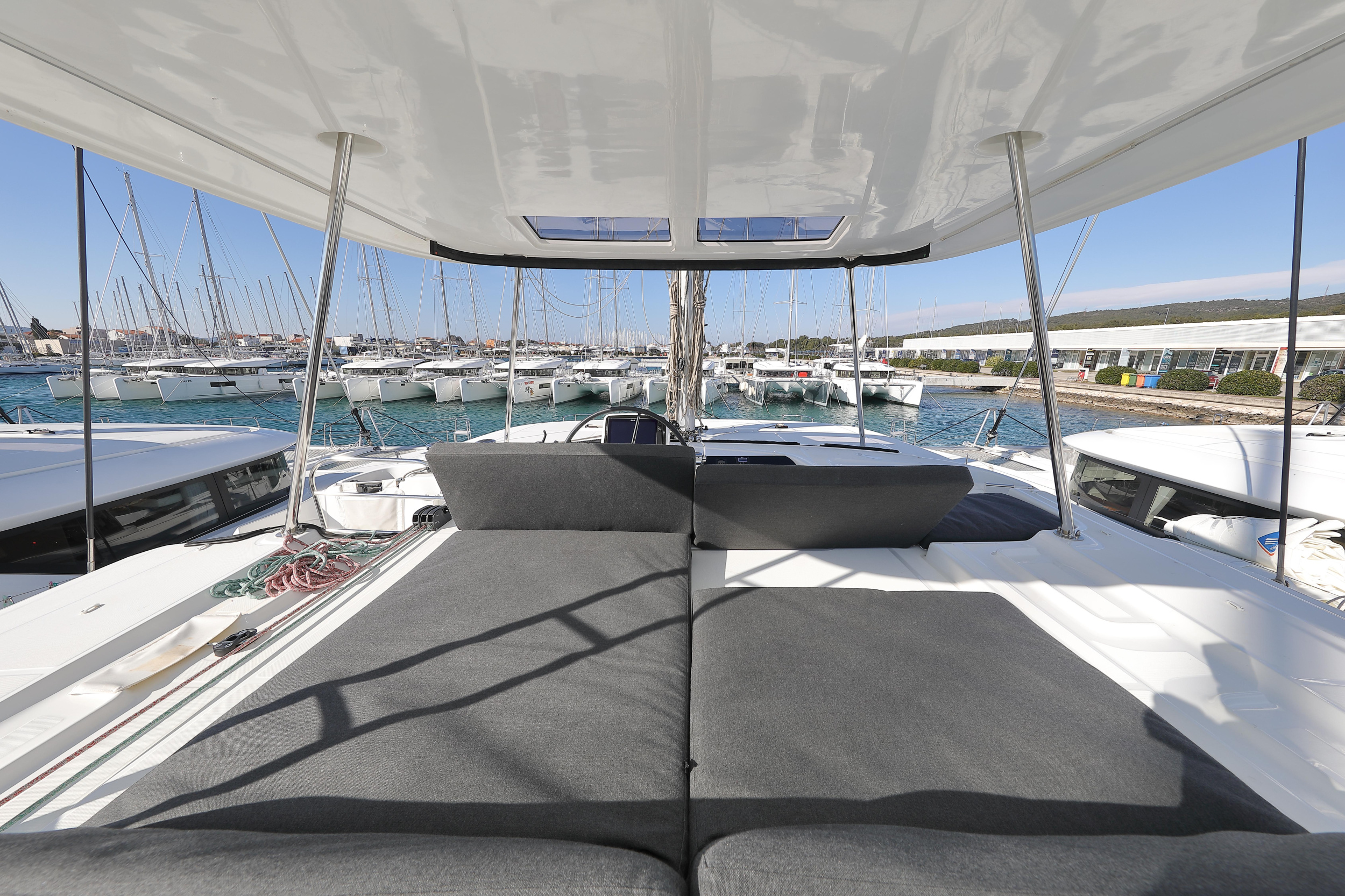 Lagoon 46 — photo 70