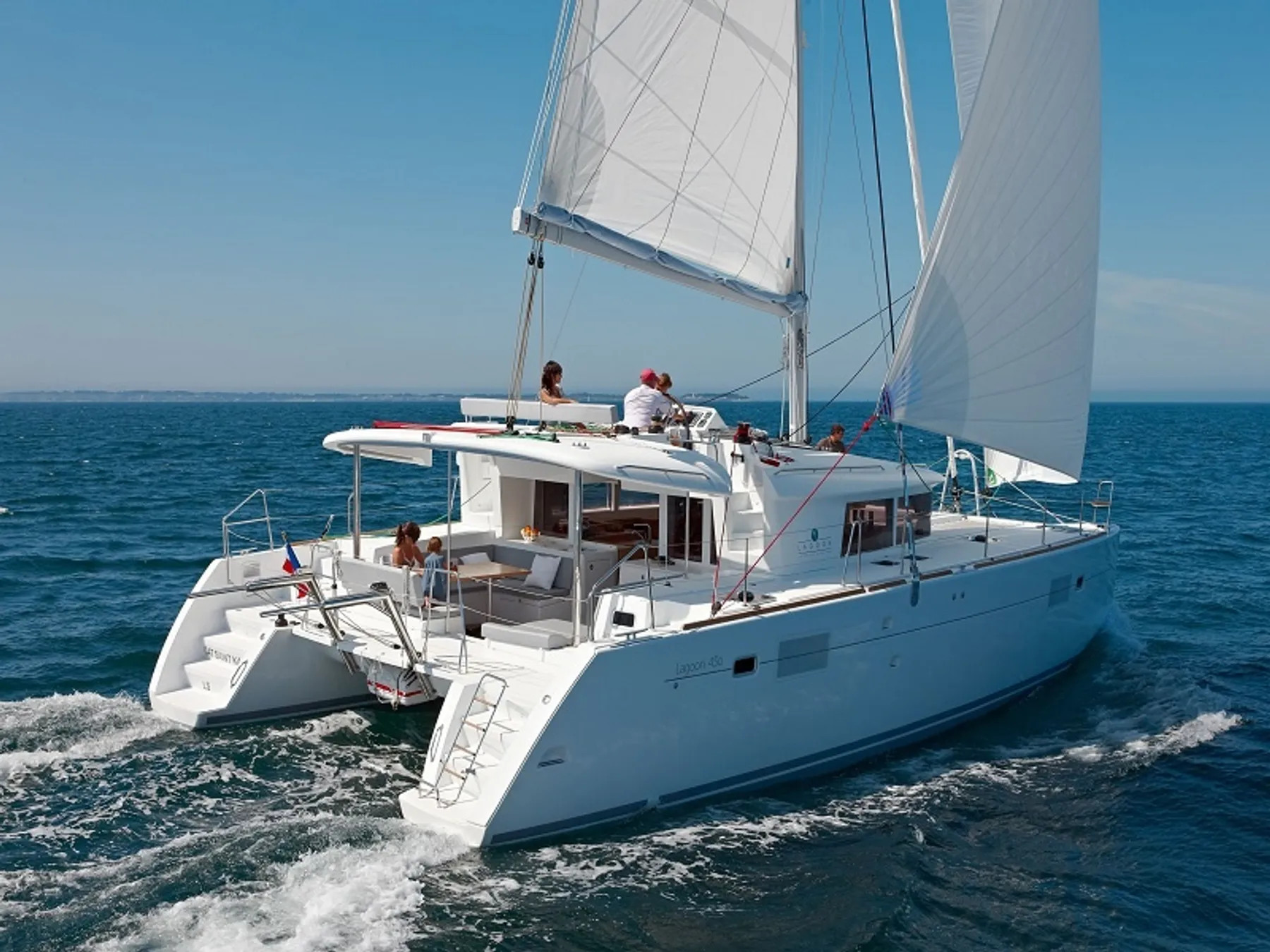Lagoon 450 Fly — photo 1