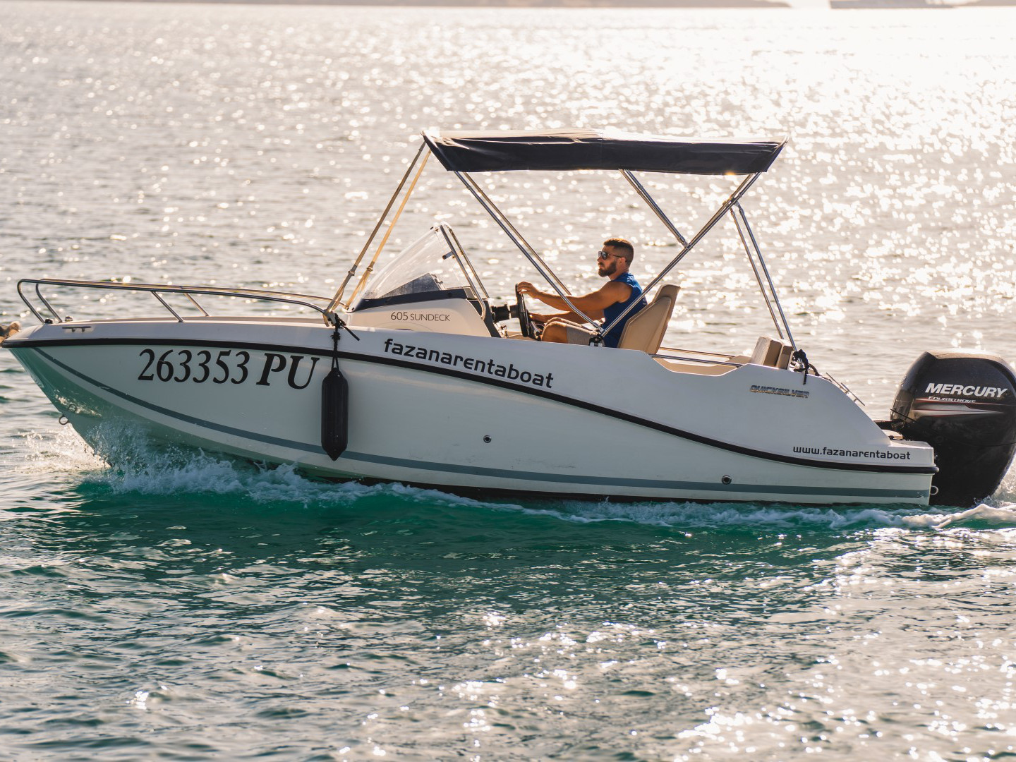 Quicksilver 605 Sundeck F — photo 1