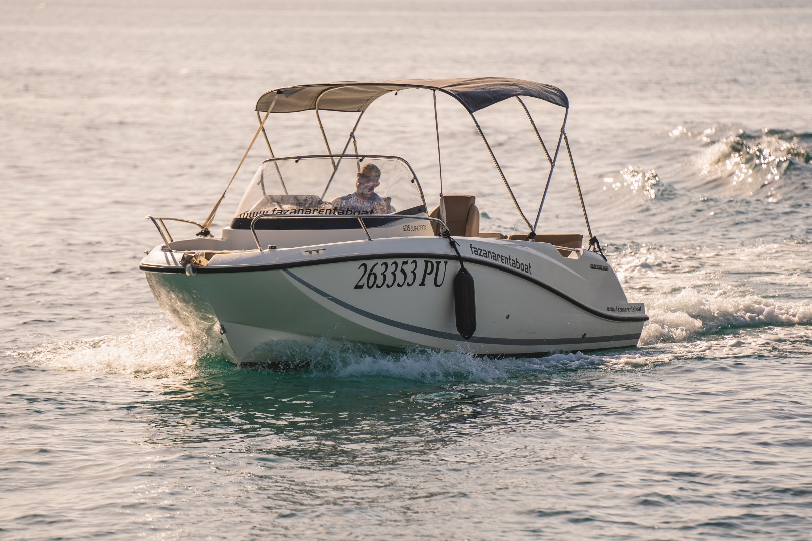 Quicksilver 605 Sundeck F — photo 24