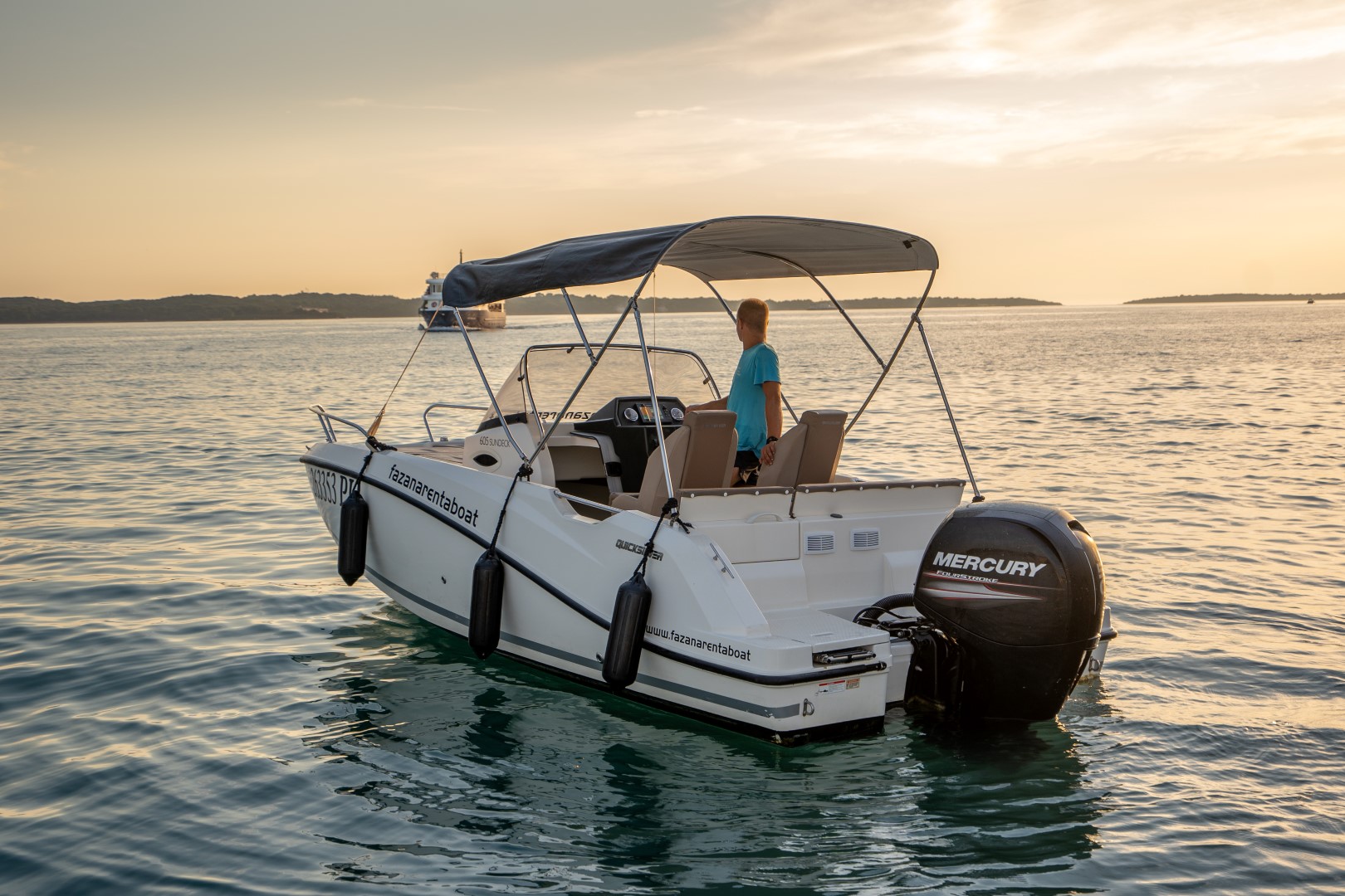 Quicksilver 605 Sundeck F — photo 13