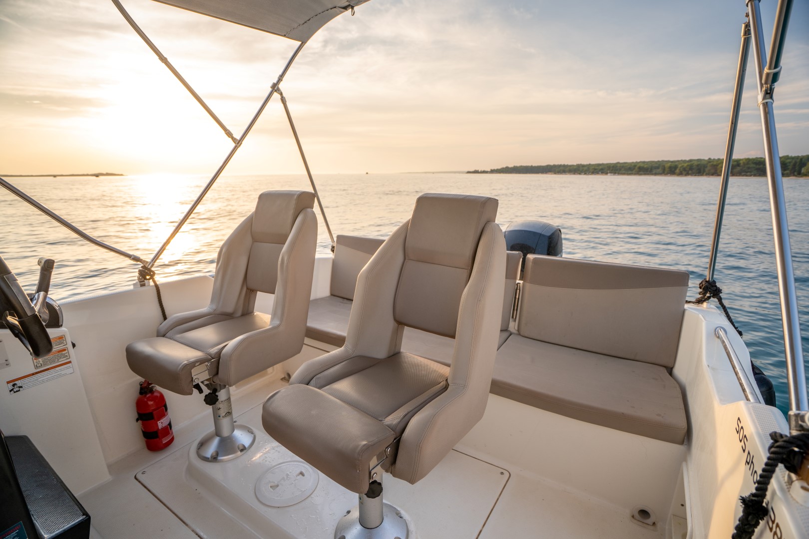 Quicksilver 605 Sundeck F — photo 22