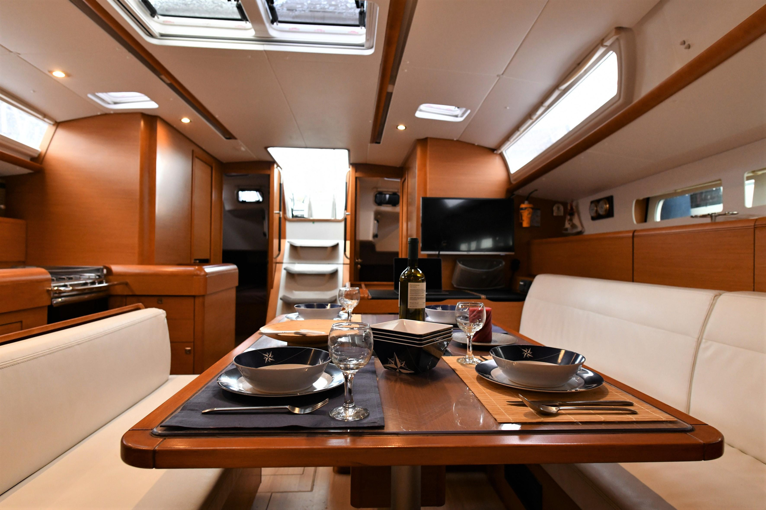 Sun Odyssey 519 & GEN — photo 12