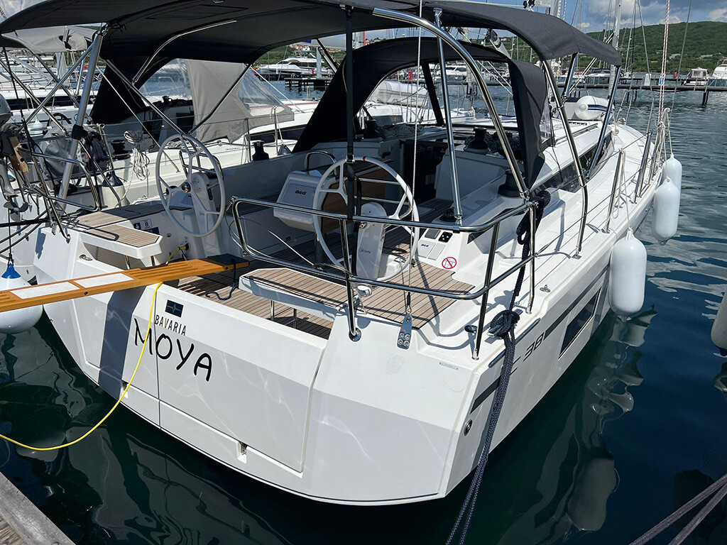 Bavaria C38 — photo 4